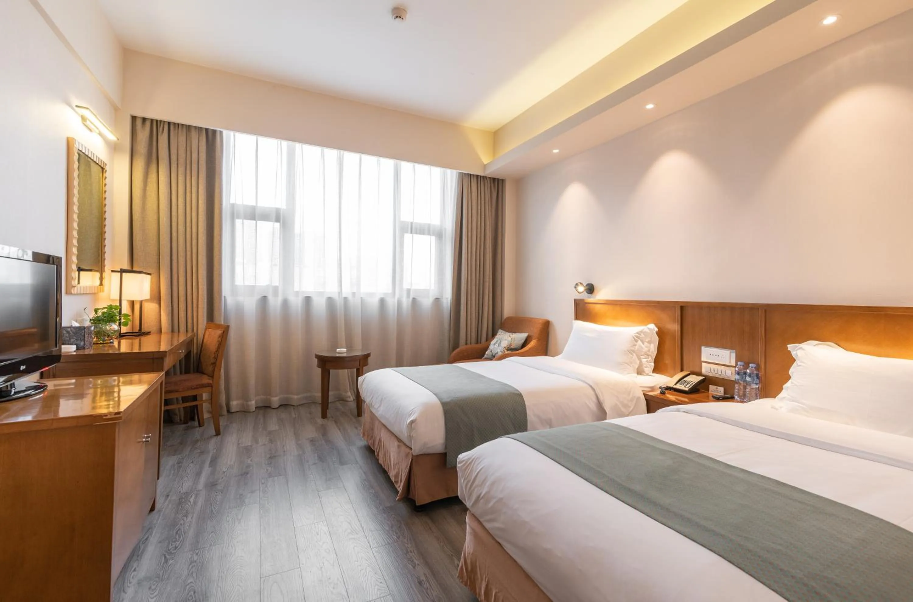 Bedroom, Bed in Jinling Mansion Nanjing