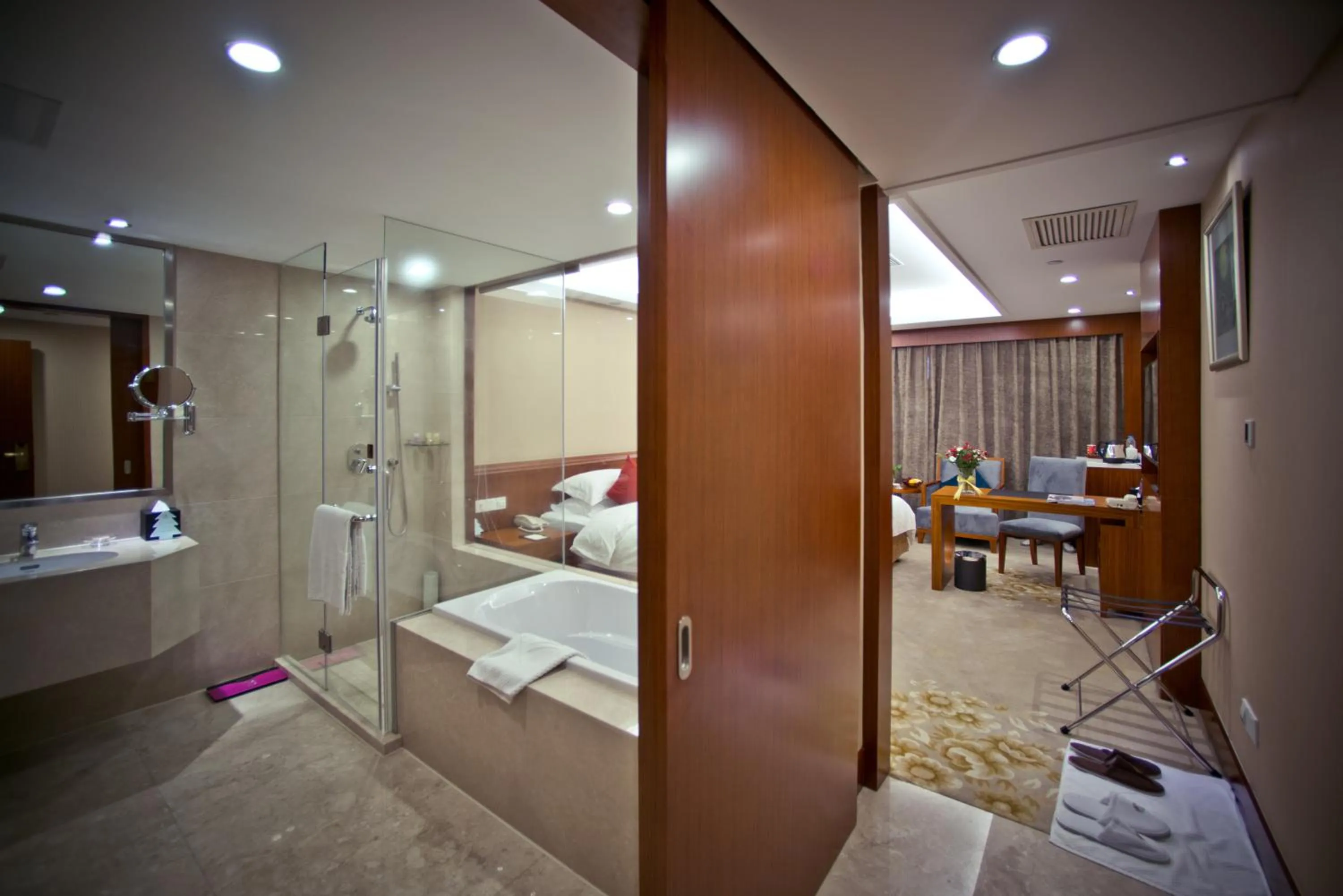 Bed in Huafang Jinling International Hotel Zhangjiagang