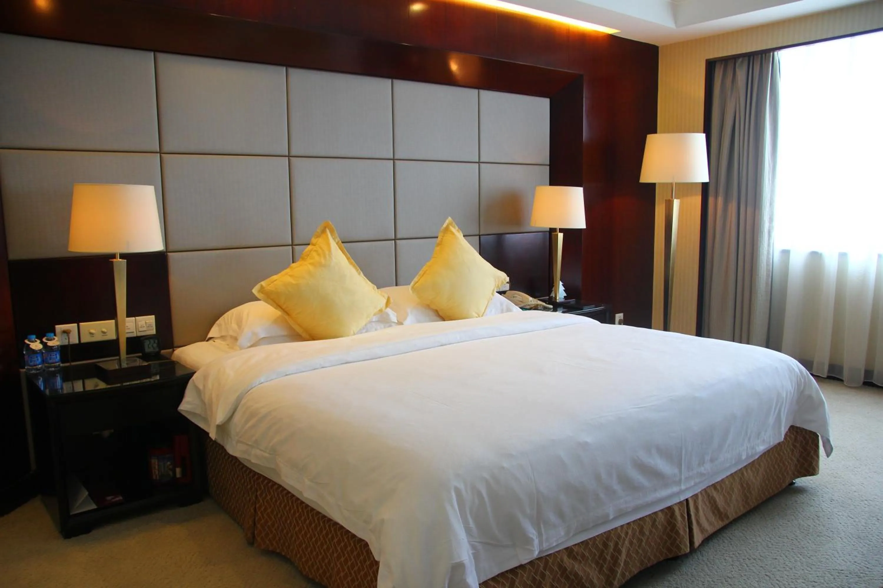 Bed in Huafang Jinling International Hotel Zhangjiagang