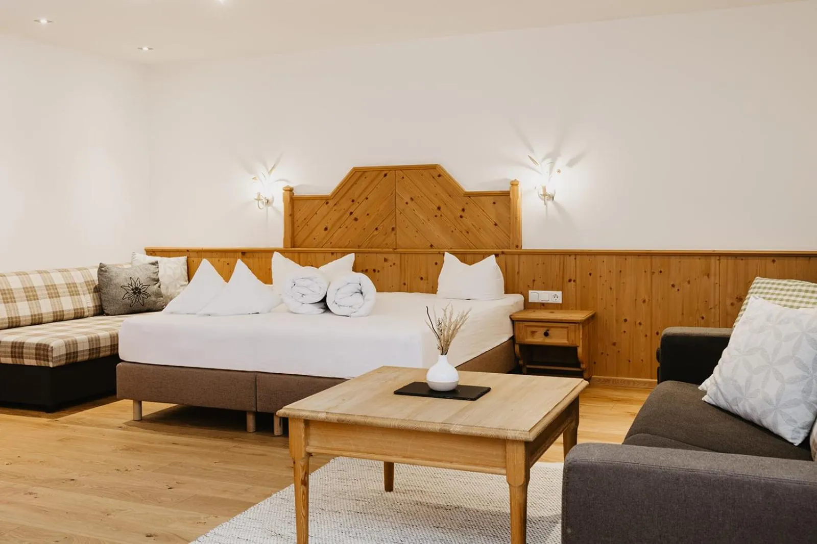 Bedroom, Bed in Hotel Dorfer