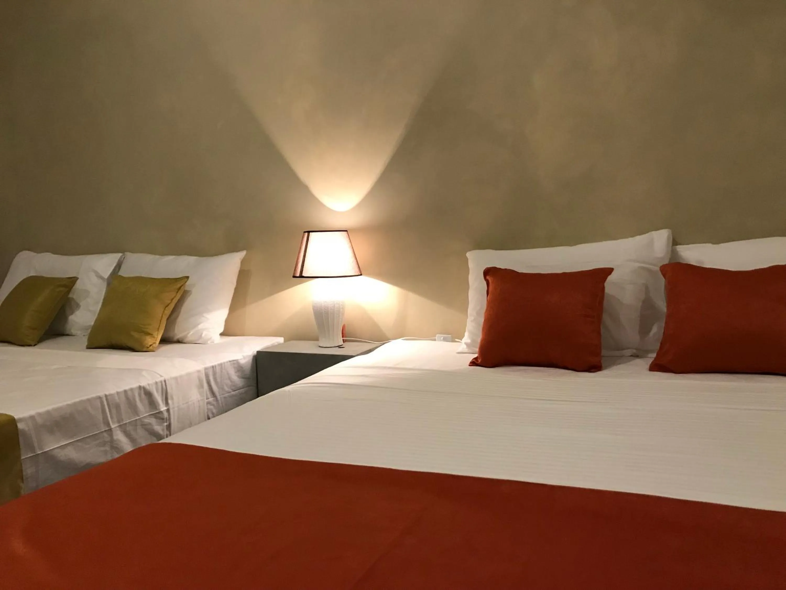 Photo of the whole room, Bed in Hotel Star White - Negombo