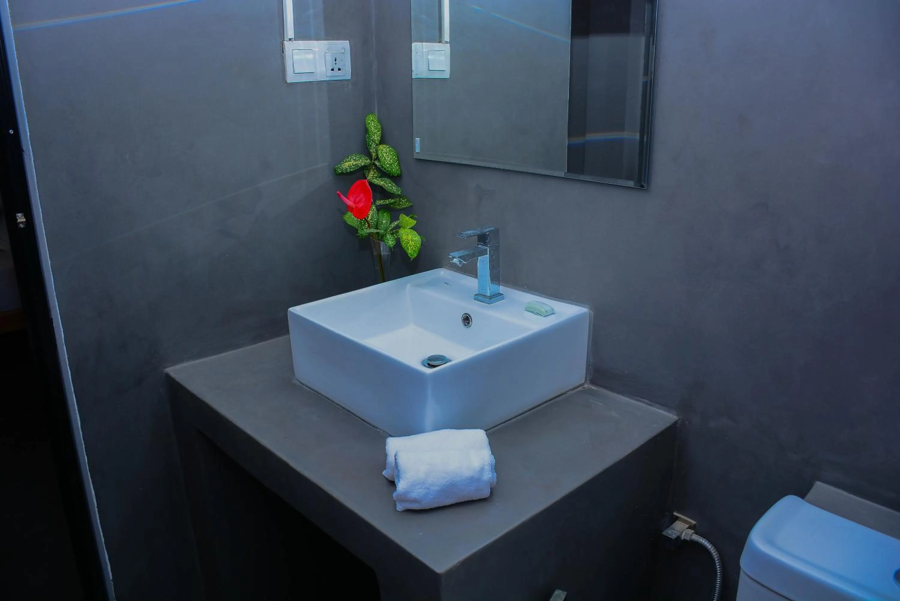 Bathroom in Hotel Star White - Negombo