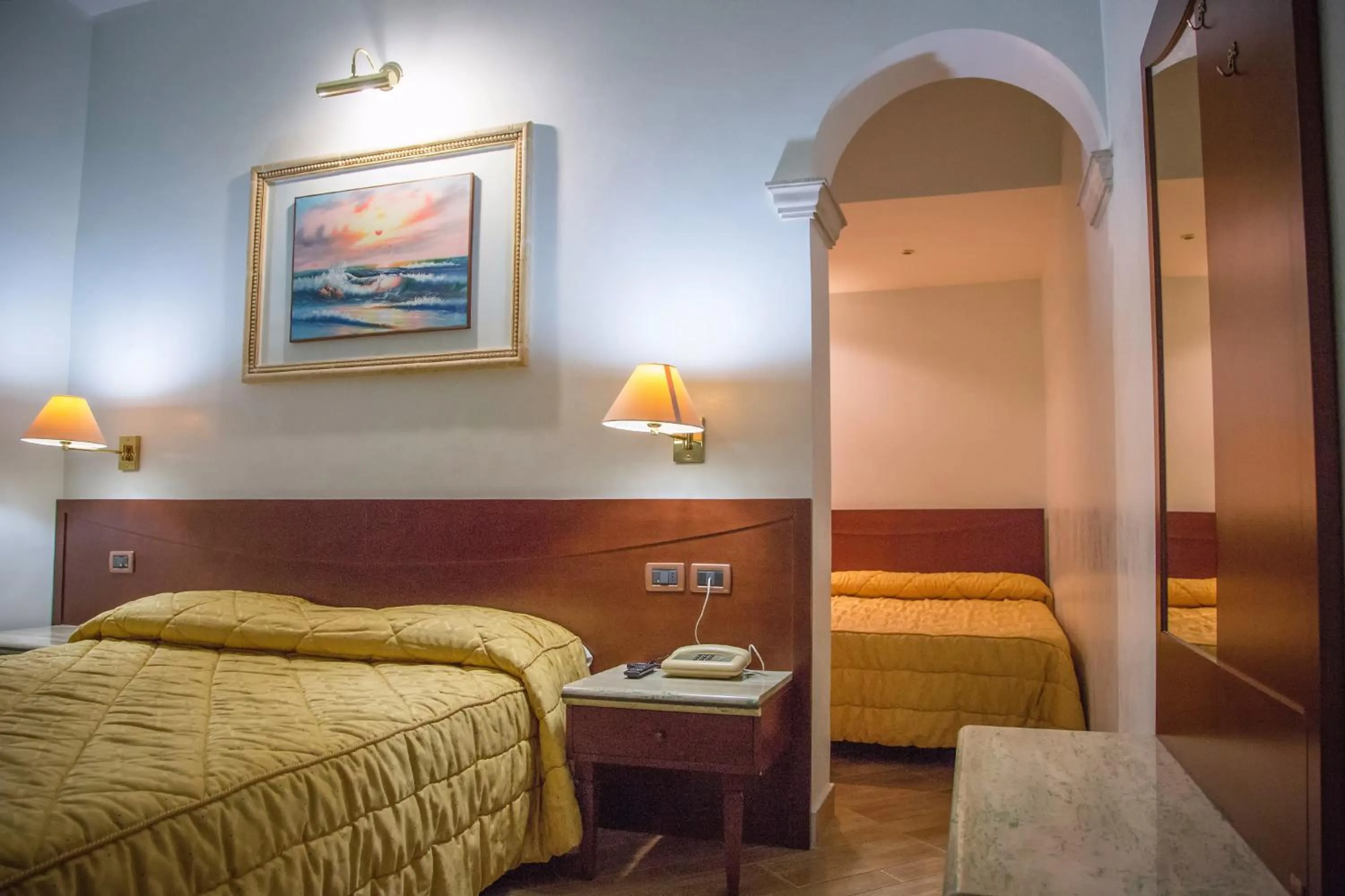 Photo of the whole room, Bed in Palmed Hotel