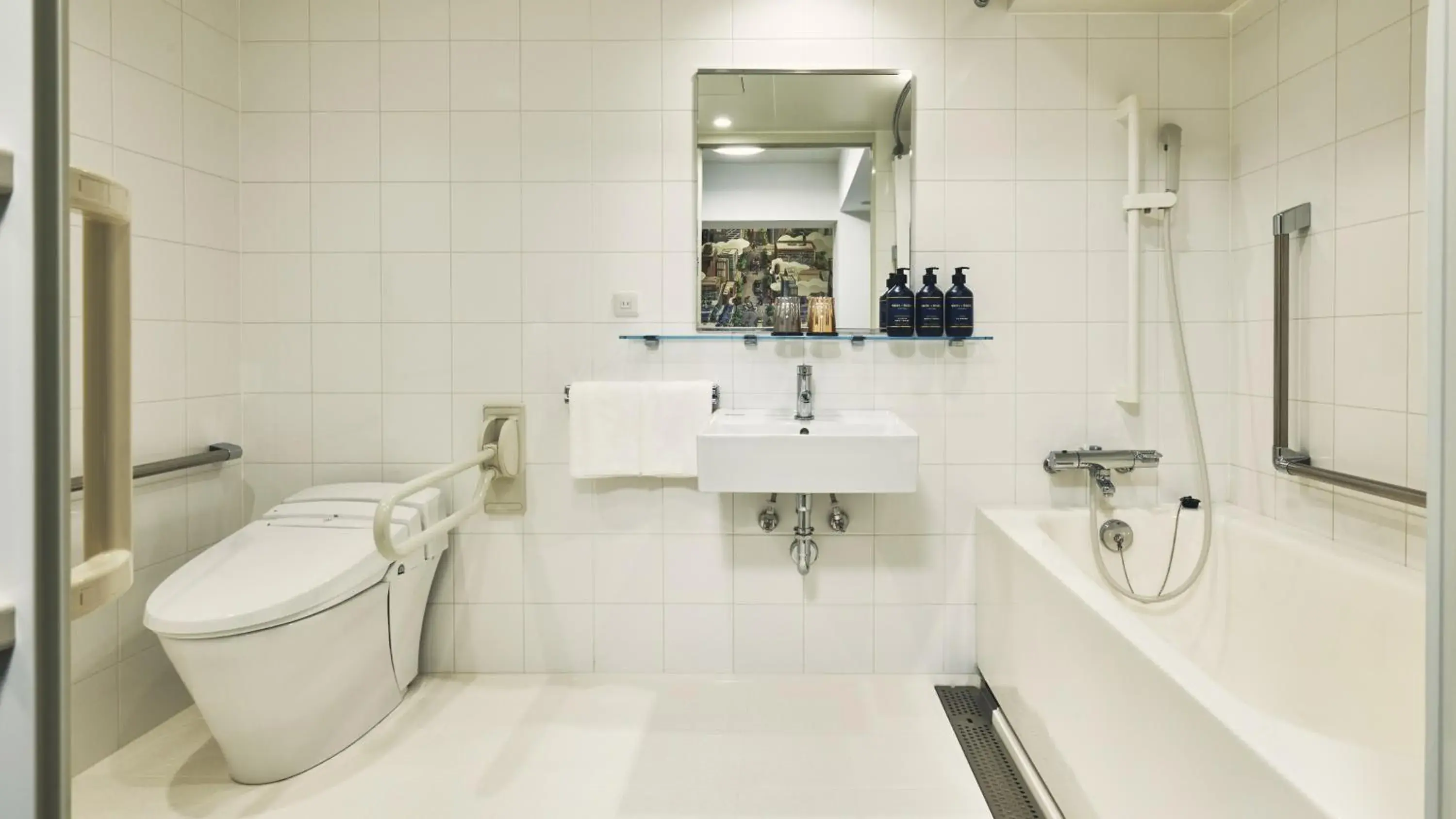 Standard Double Room - single occupancy - Disability Access in Garner Hotel Osaka Honmachi Station by IHG Standard Double Room - single occupancy - Disability Access in Garner Hotel Osaka Honmachi Station by IHG