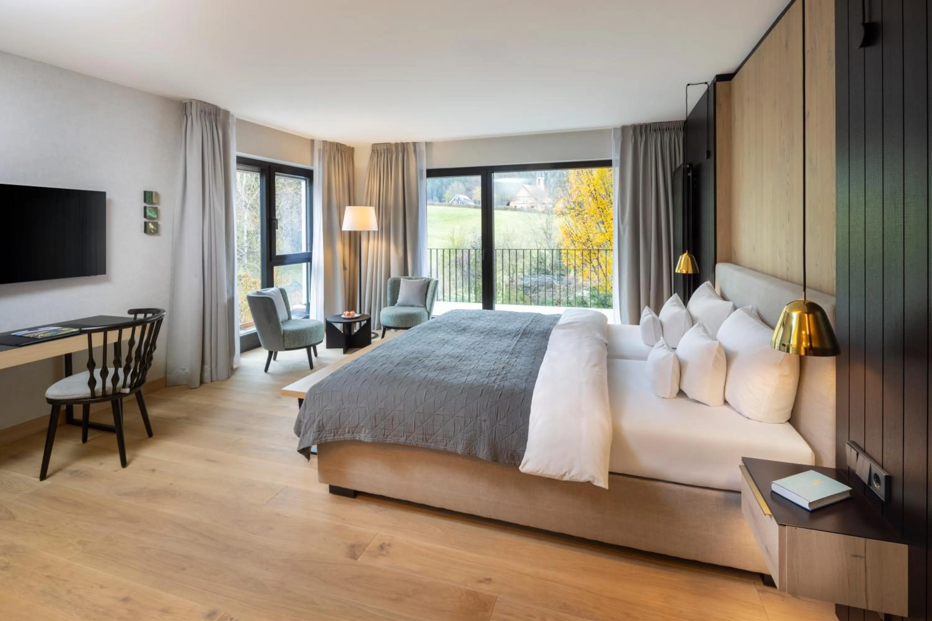Living room, Bed in Wellness & Genuss Resort - Engel Obertal