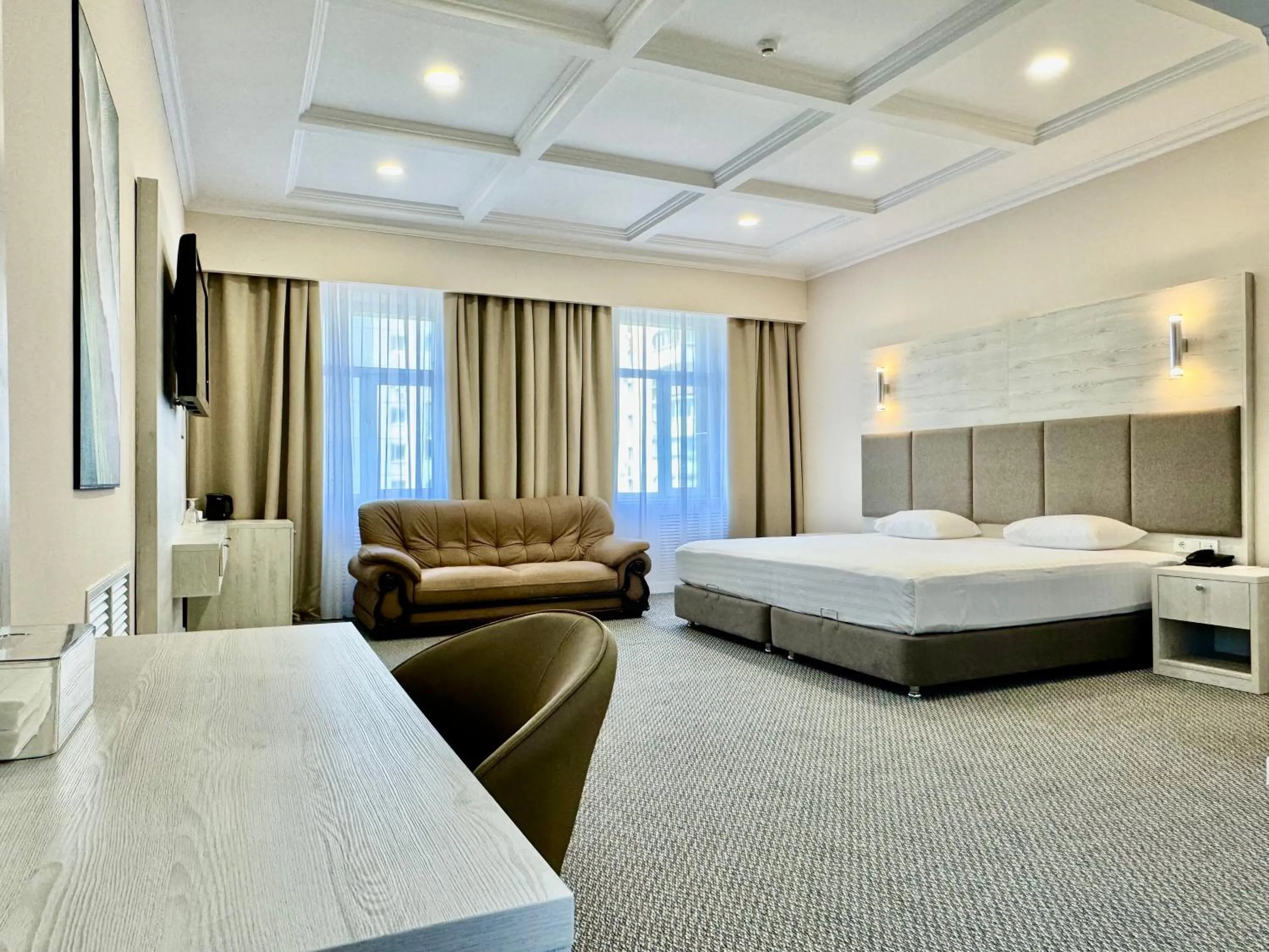 Seating area, Bed in Grand Hotel Eurasia