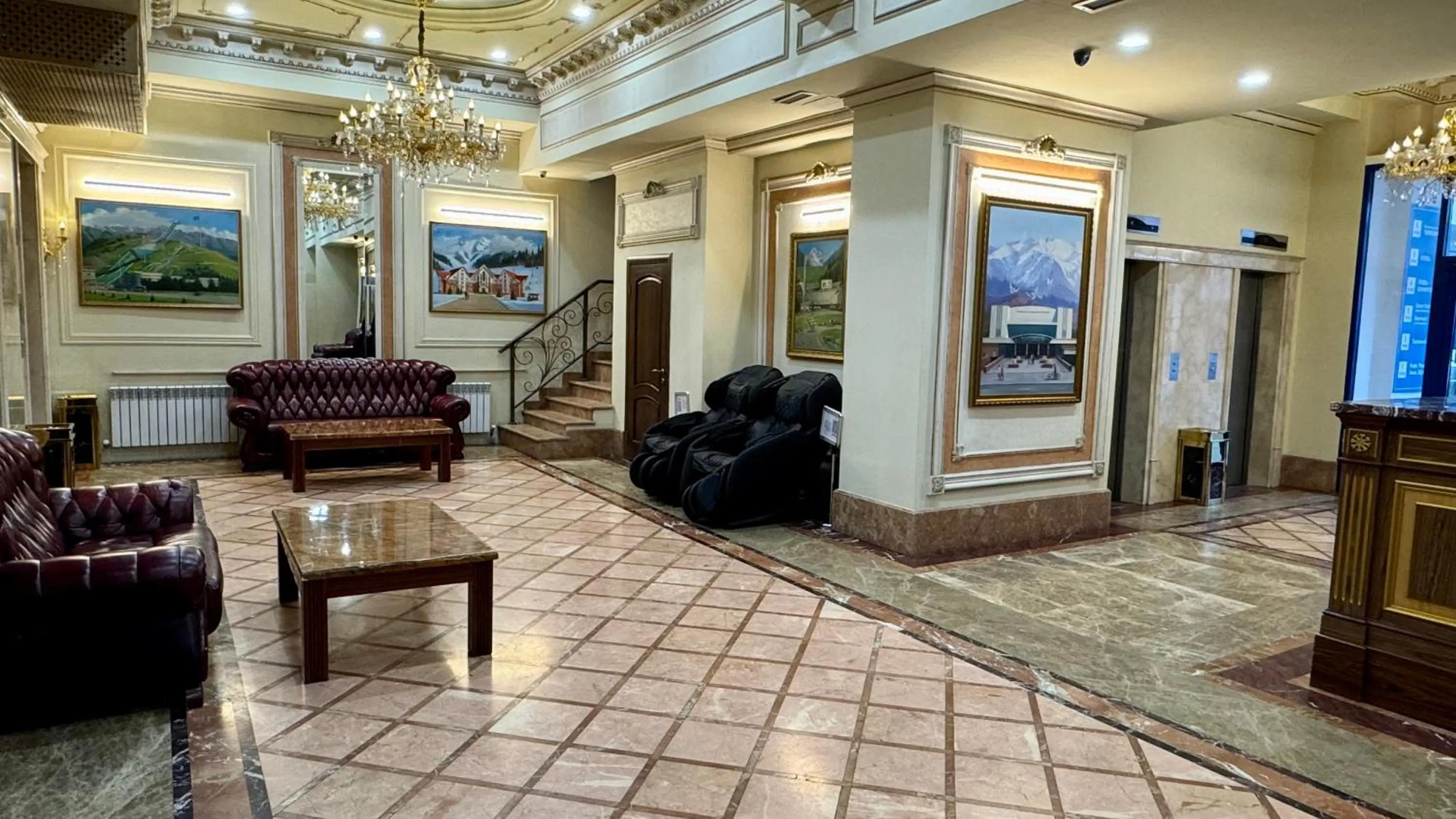 Seating area in Grand Hotel Eurasia