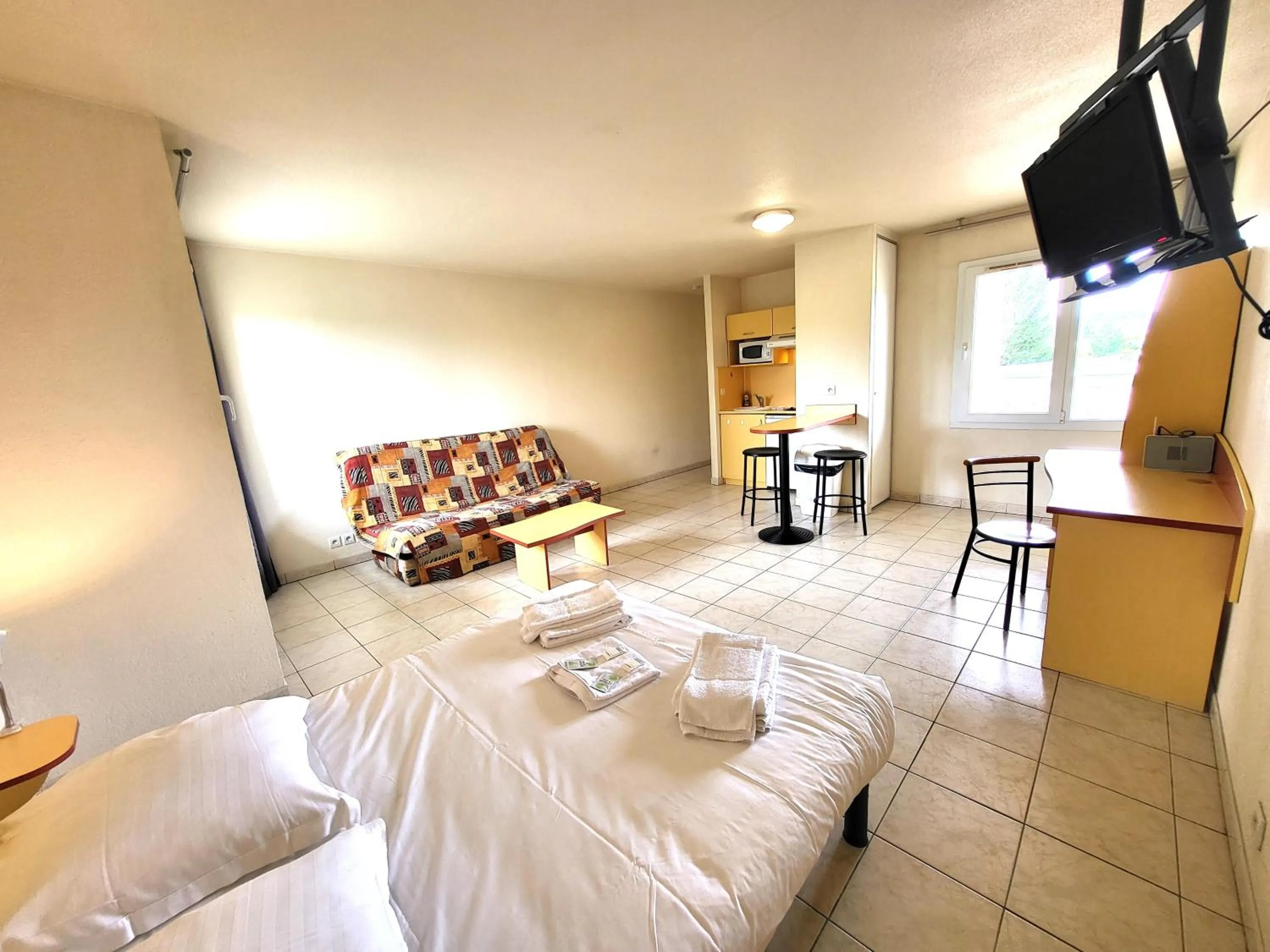 Bed in Résidence Columba - Apparts meublés Agen Sud