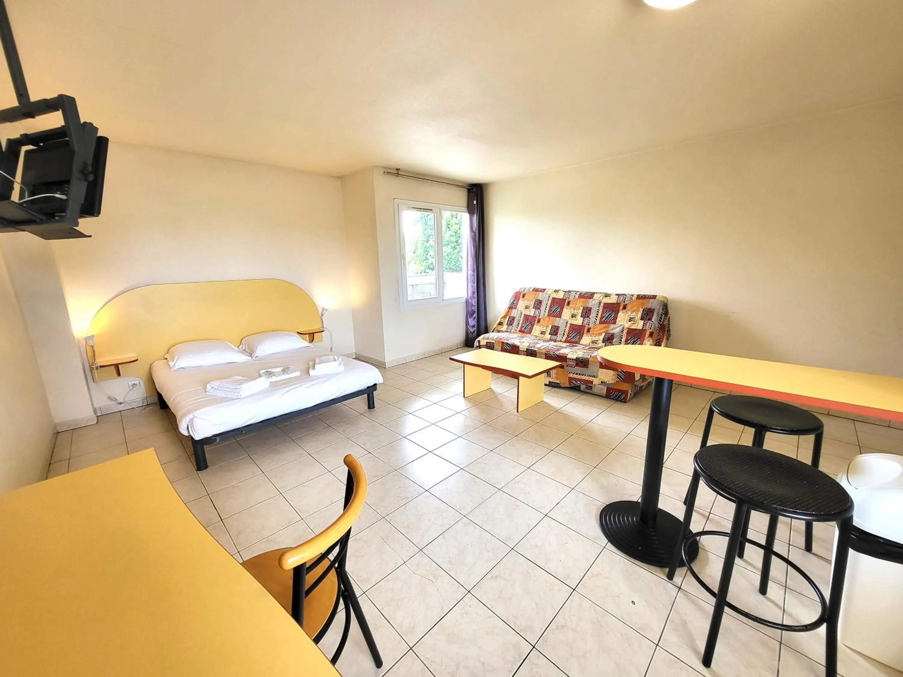 Bed in Résidence Columba - Apparts meublés Agen Sud