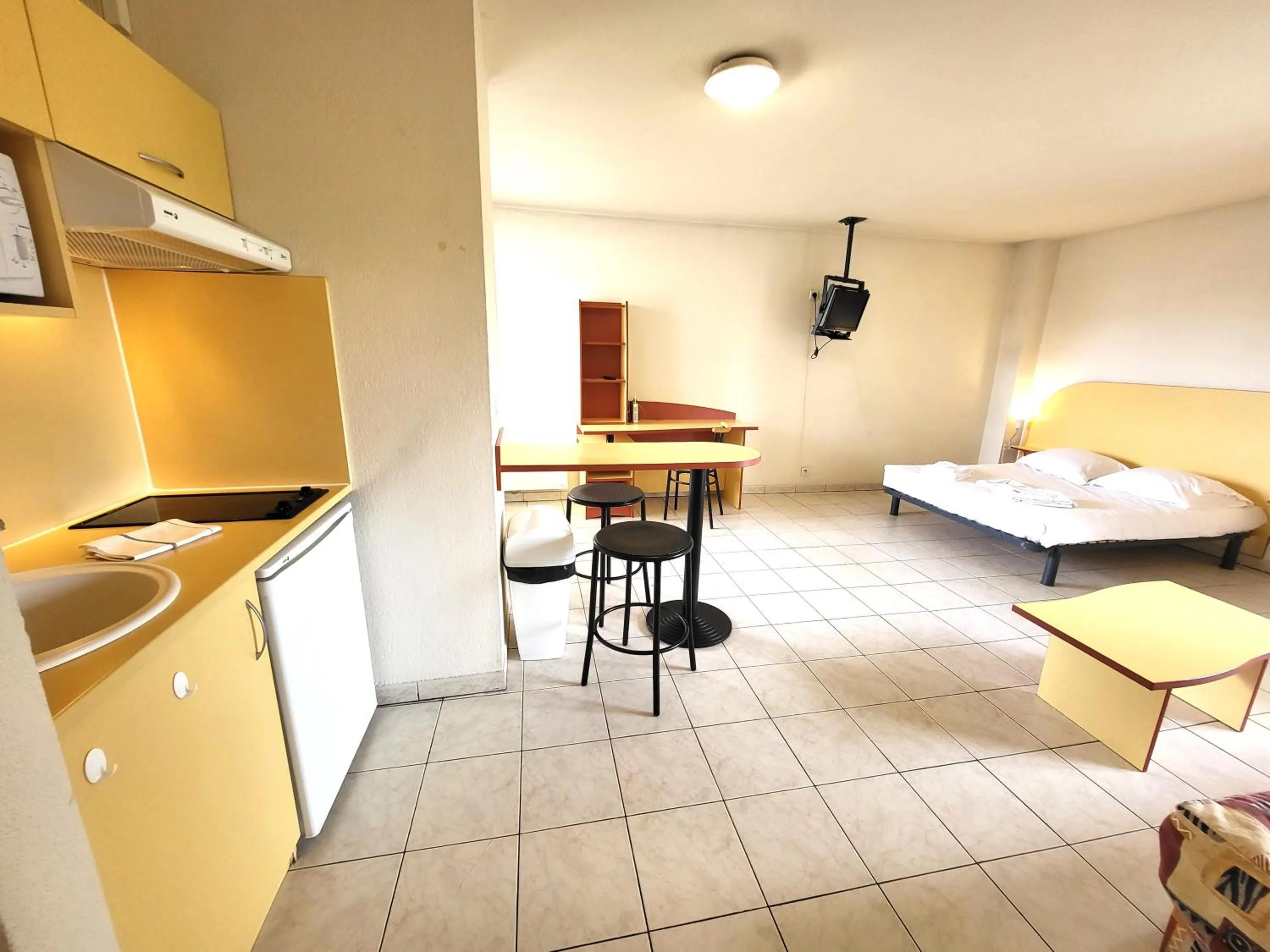 Bed in Résidence Columba - Apparts meublés Agen Sud