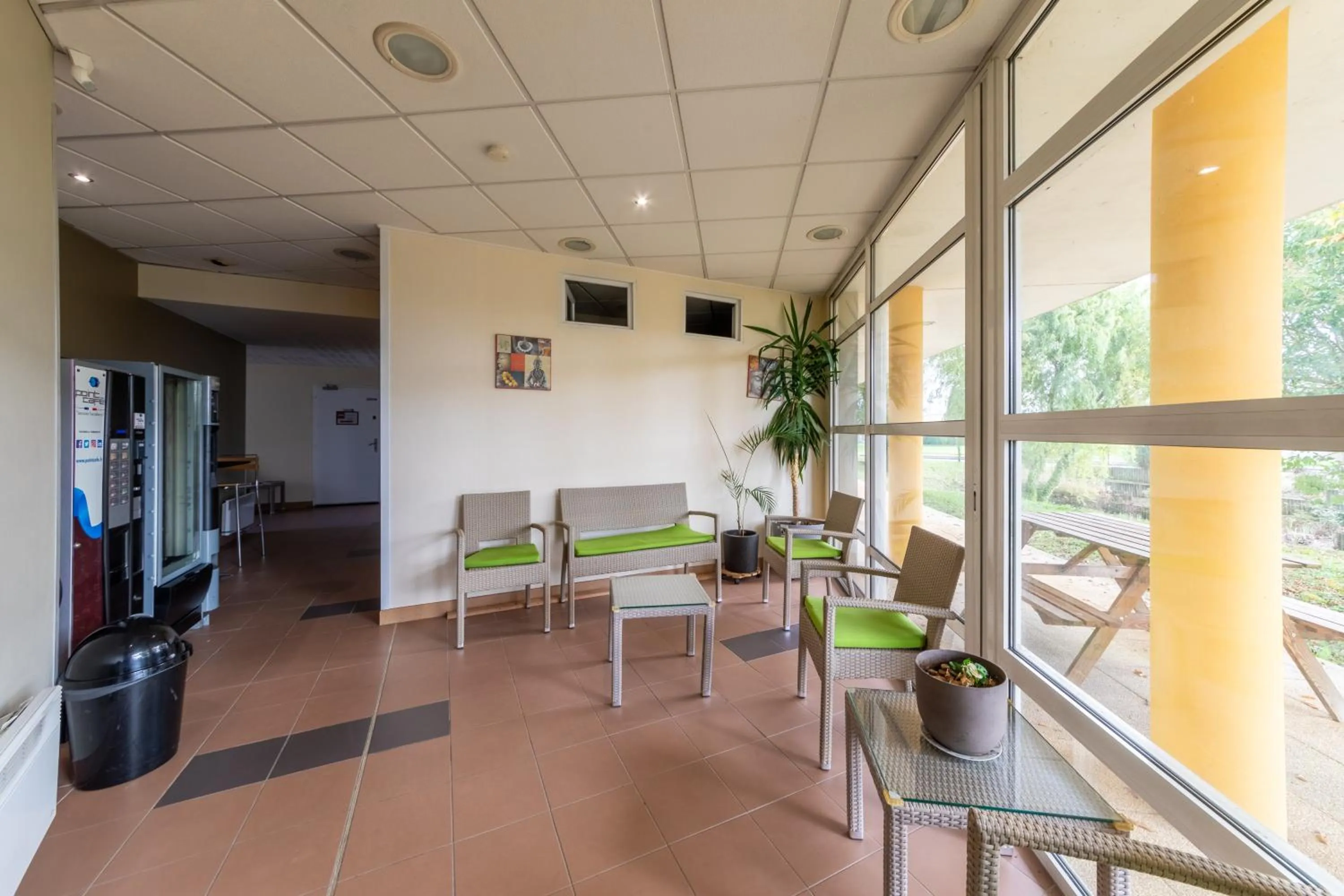 Lobby or reception in Résidence Columba - Apparts meublés Agen Sud