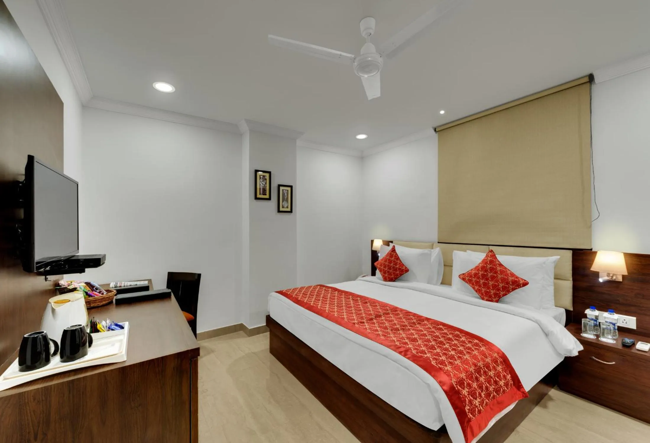 Bedroom, Bed in Avins Beacon Hotel - Udaipur