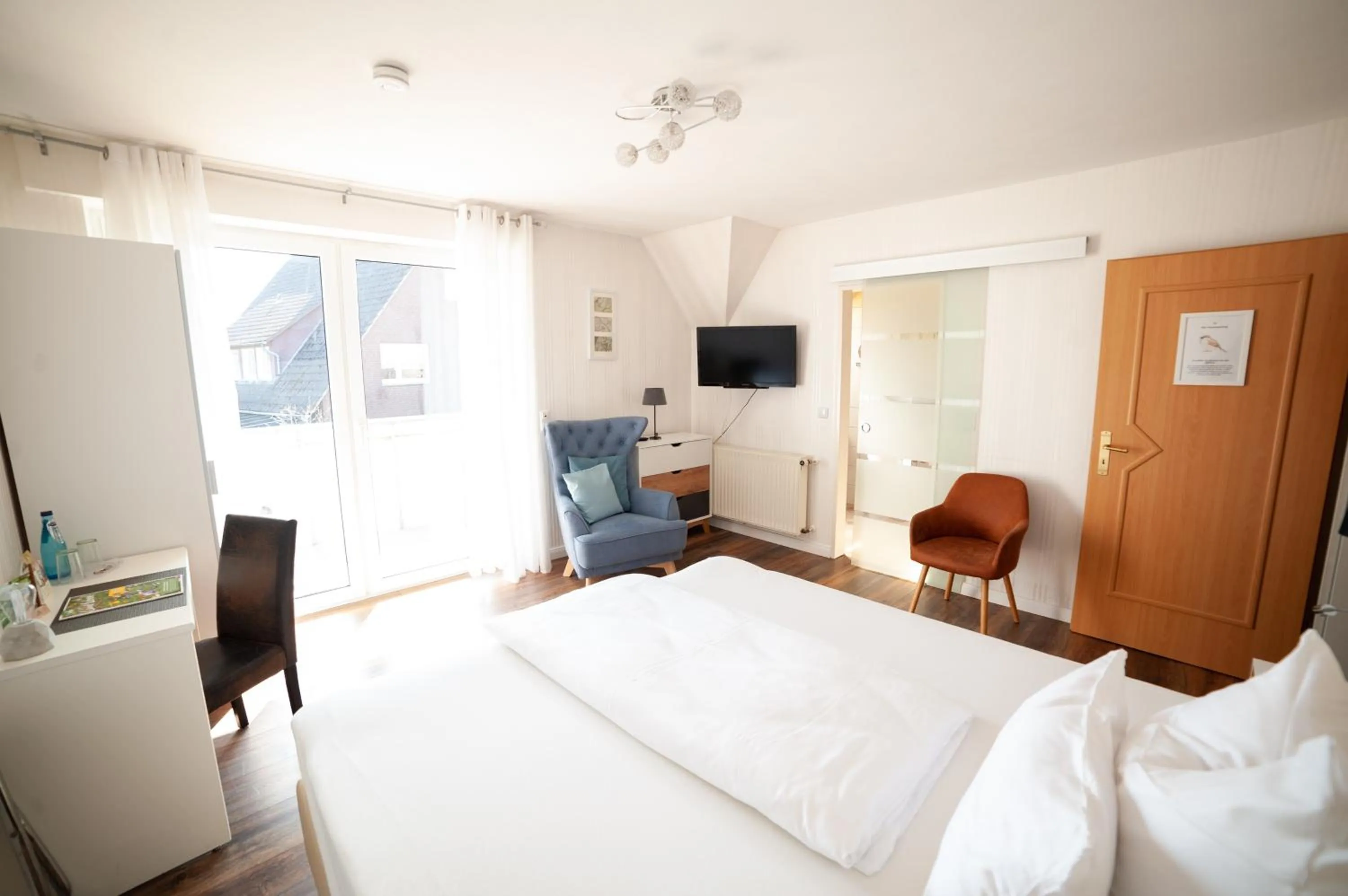 Photo of the whole room, Bed in PIEPers Hotel Garni