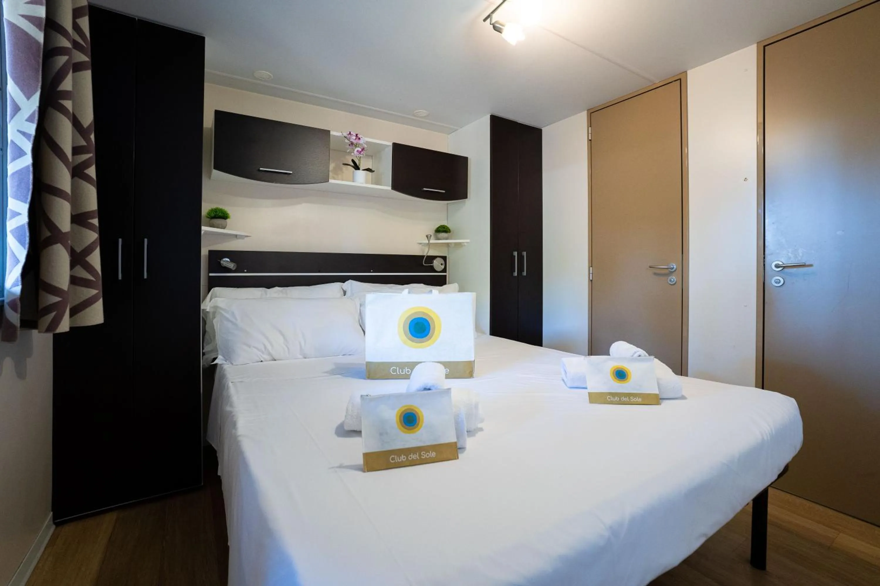 Bedroom, Bed in Club del Sole Adriano Family Camping Village