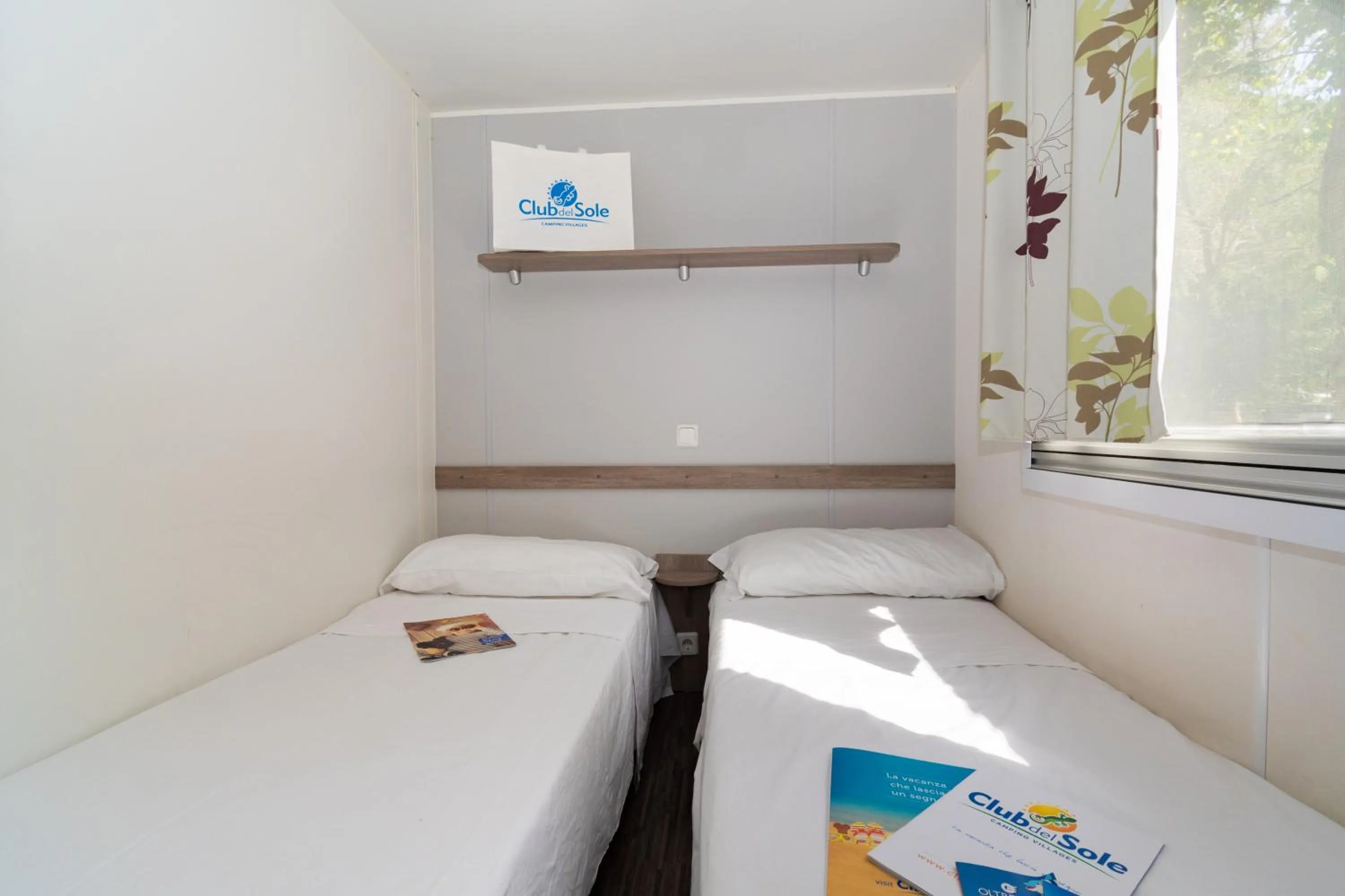 Bed in Club del Sole Adriano Family Camping Village
