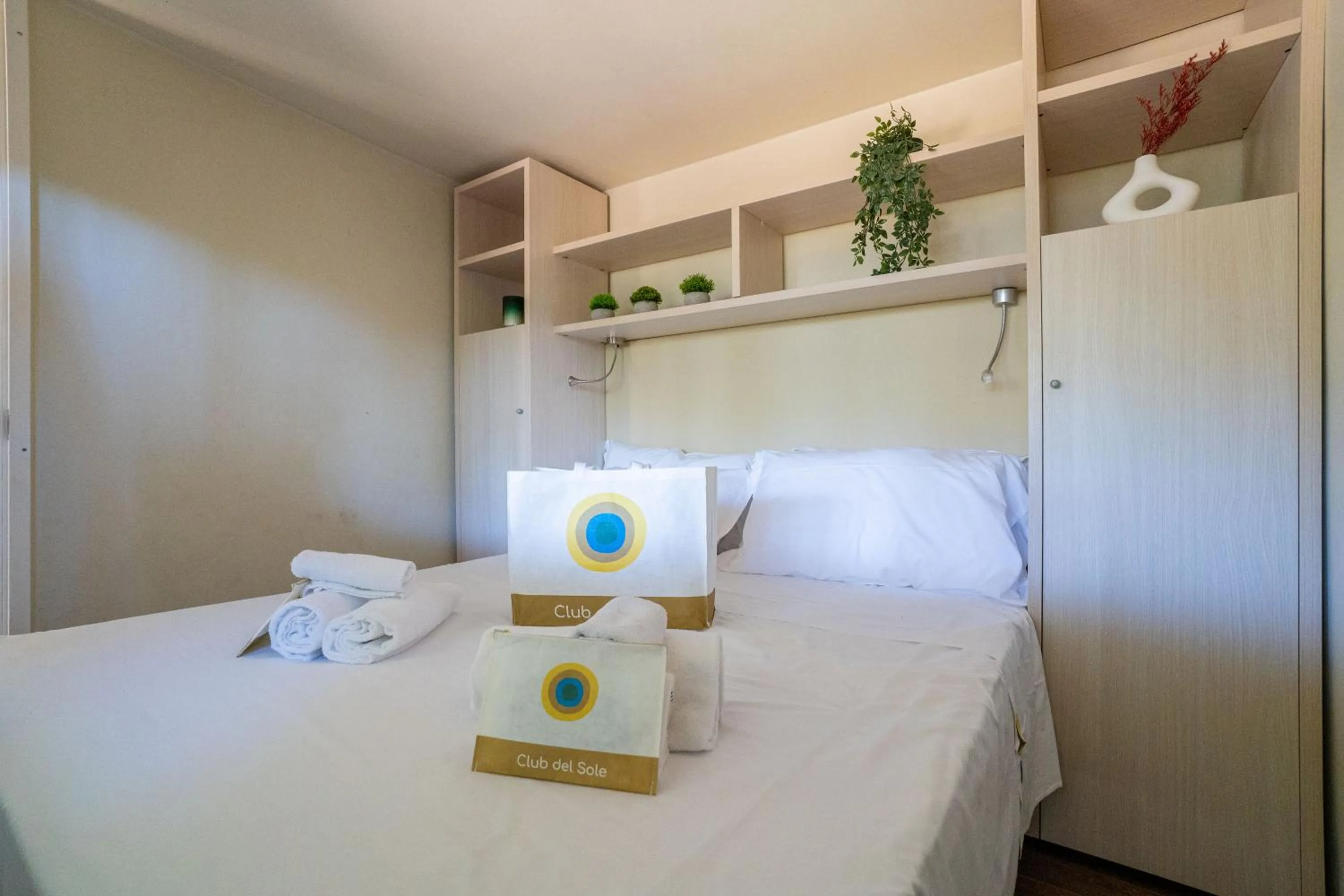 Bedroom, Bed in Club del Sole Adriano Family Camping Village