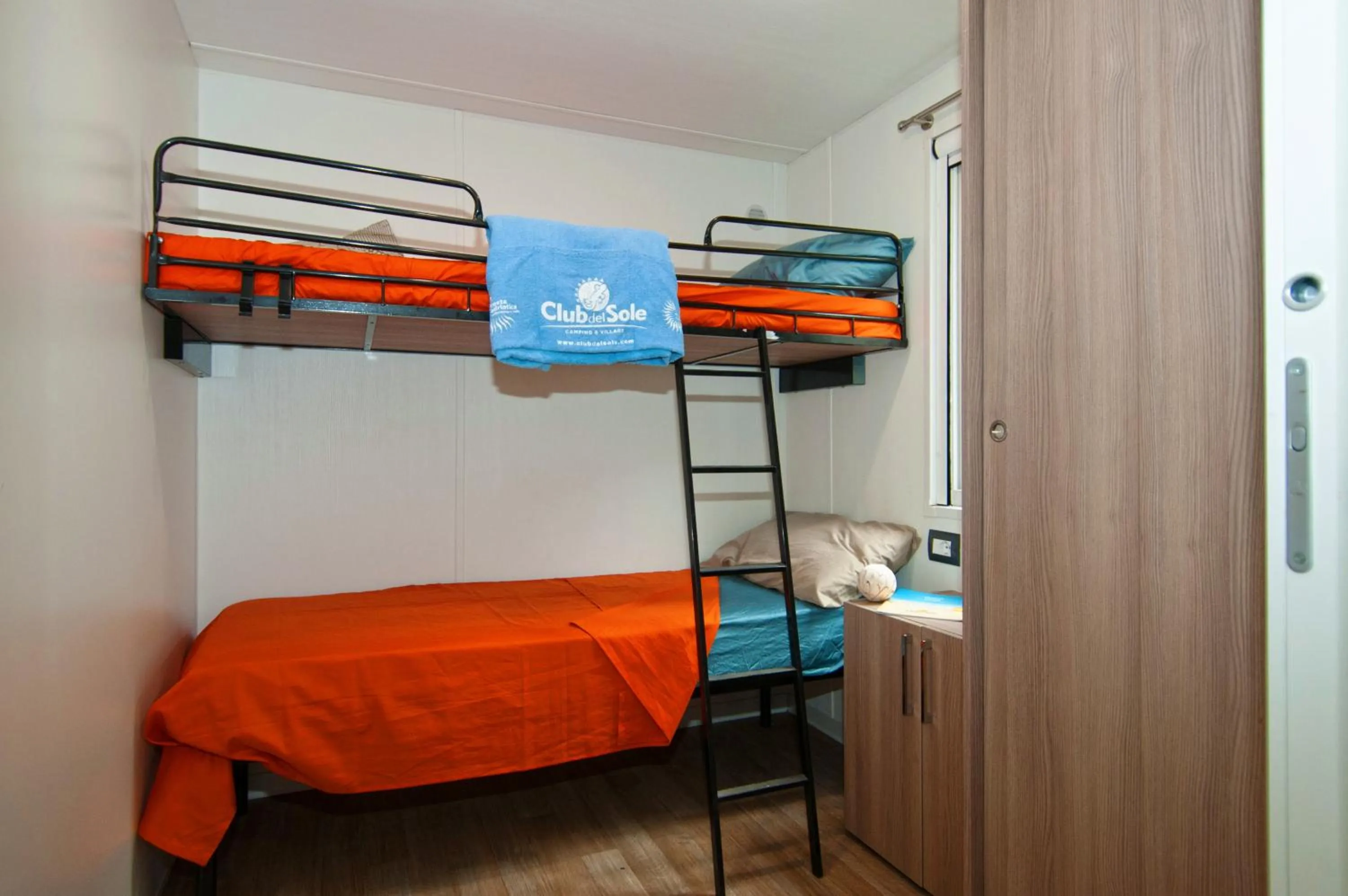 bunk bed, Bed in Club del Sole Adriano Family Camping Village