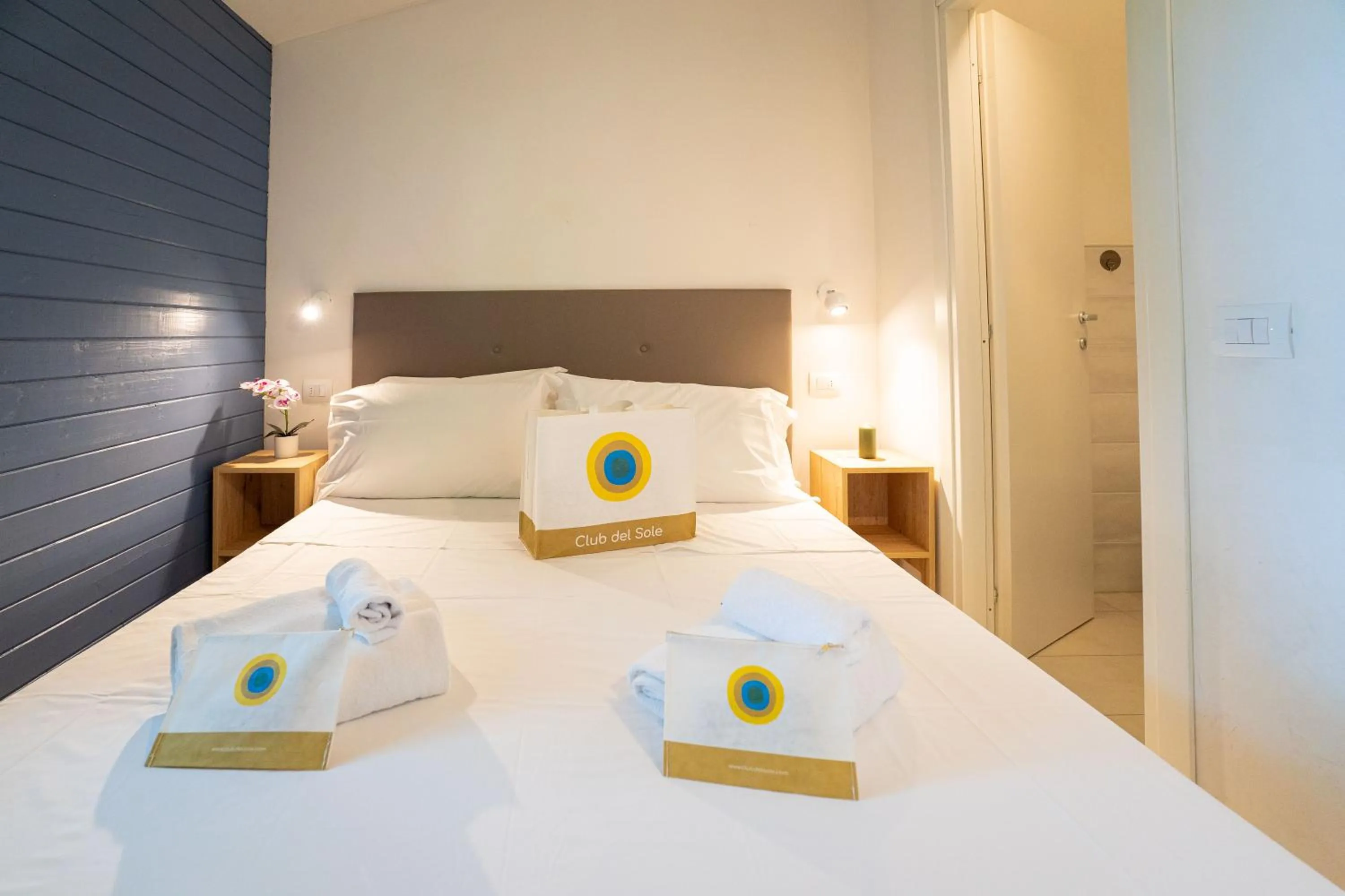 Bedroom, Bed in Club del Sole Adriano Family Camping Village