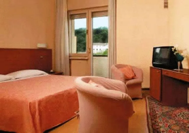 Photo of the whole room in Hotel Ducale