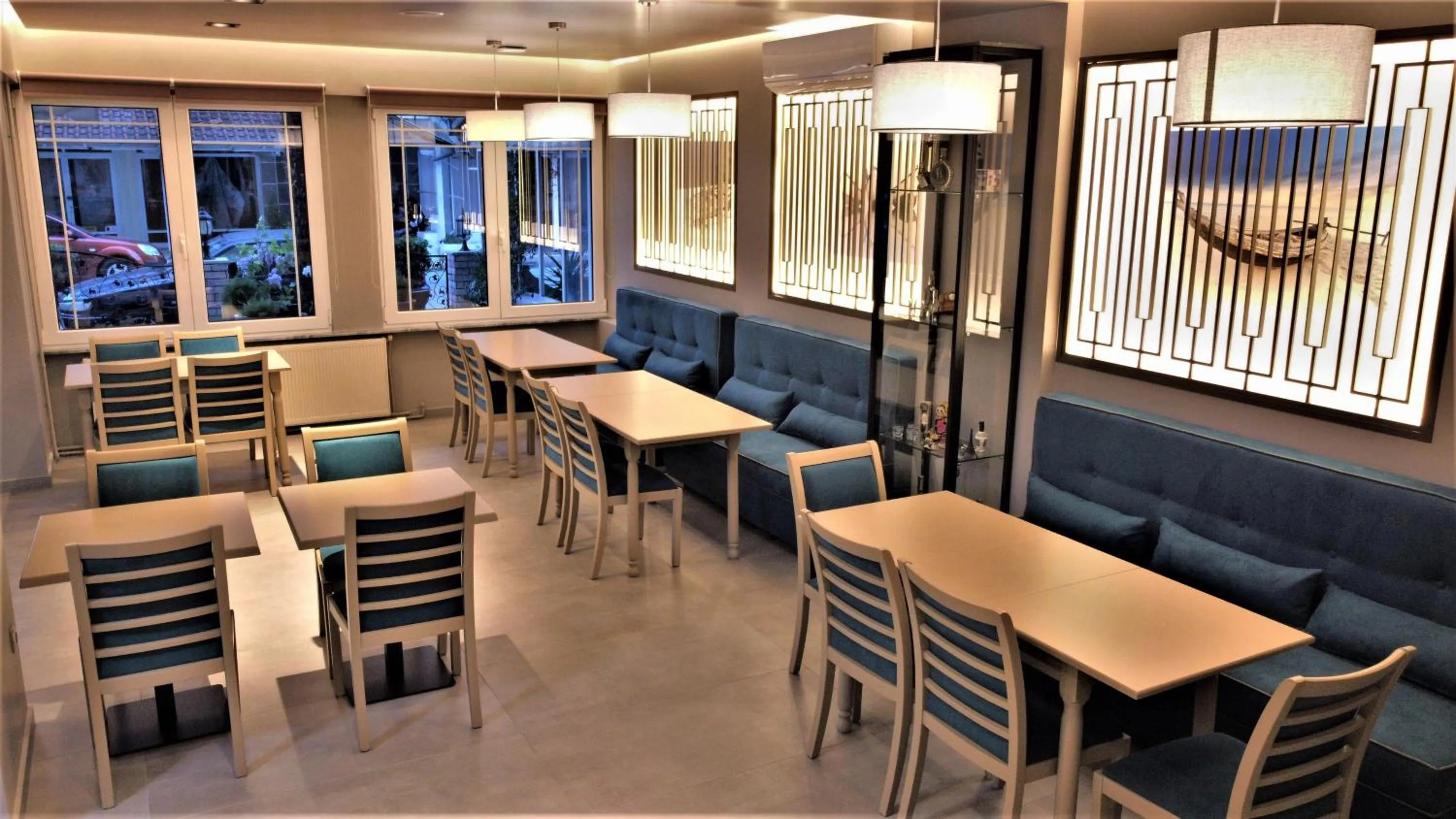 Restaurant/places to eat in Gold Stern