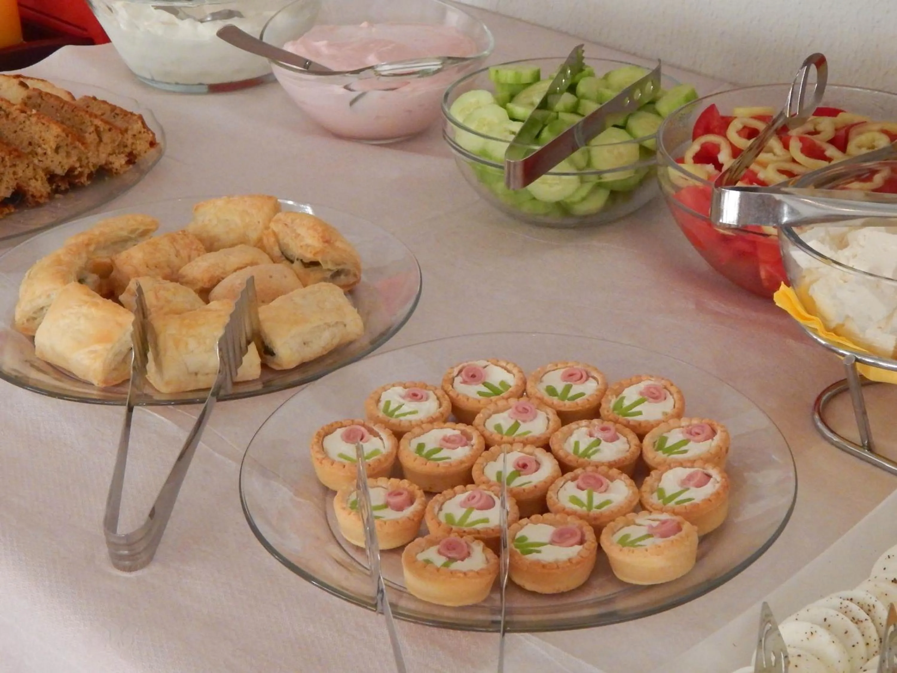 Food and drinks in Gold Stern