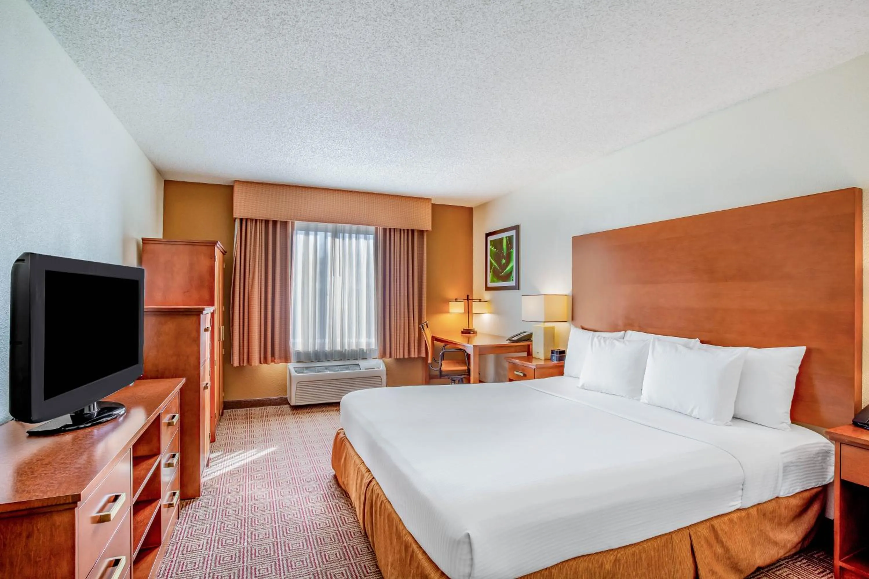 Bedroom, Bed in La Quinta by Wyndham Danbury