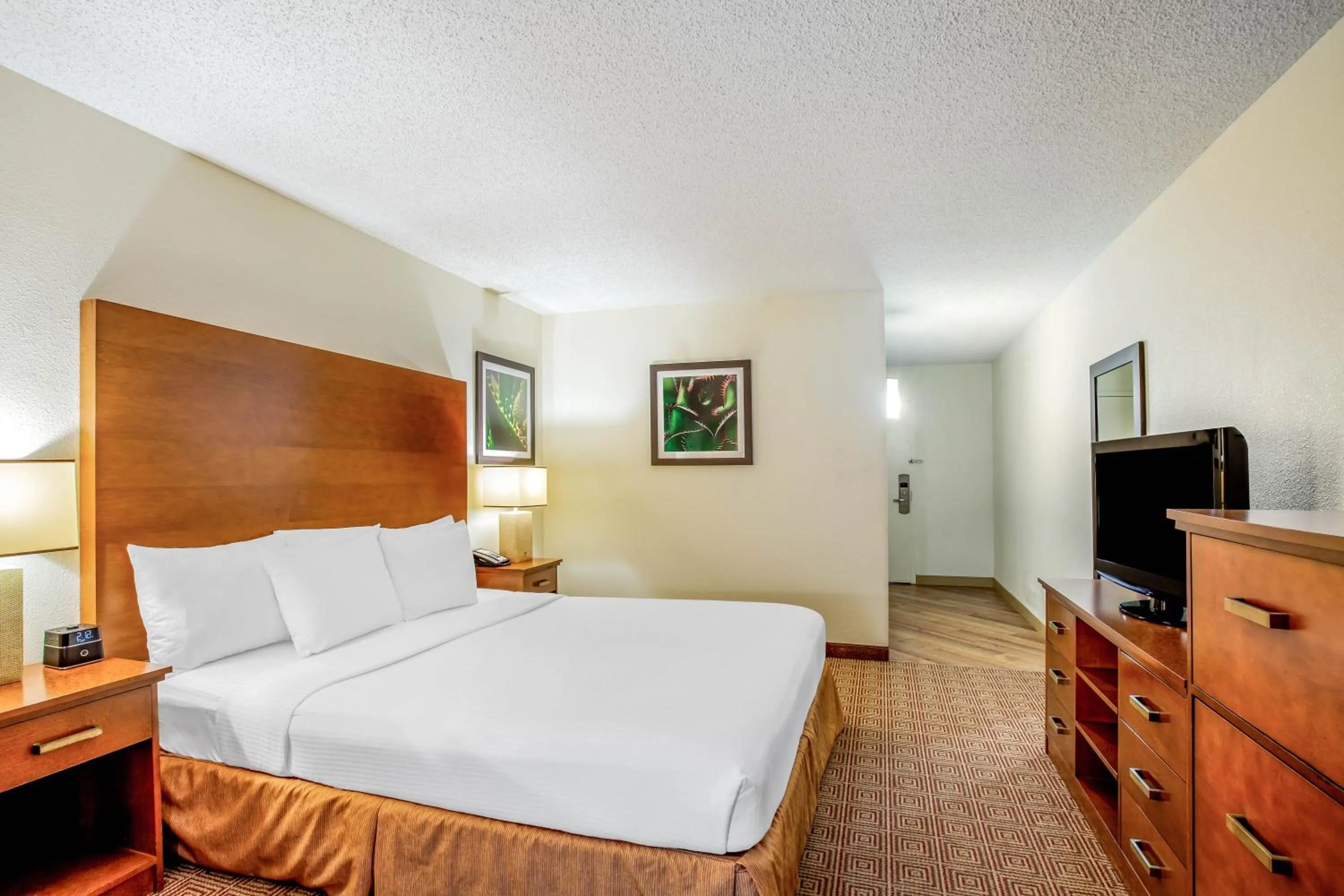 Bedroom, Bed in La Quinta by Wyndham Danbury