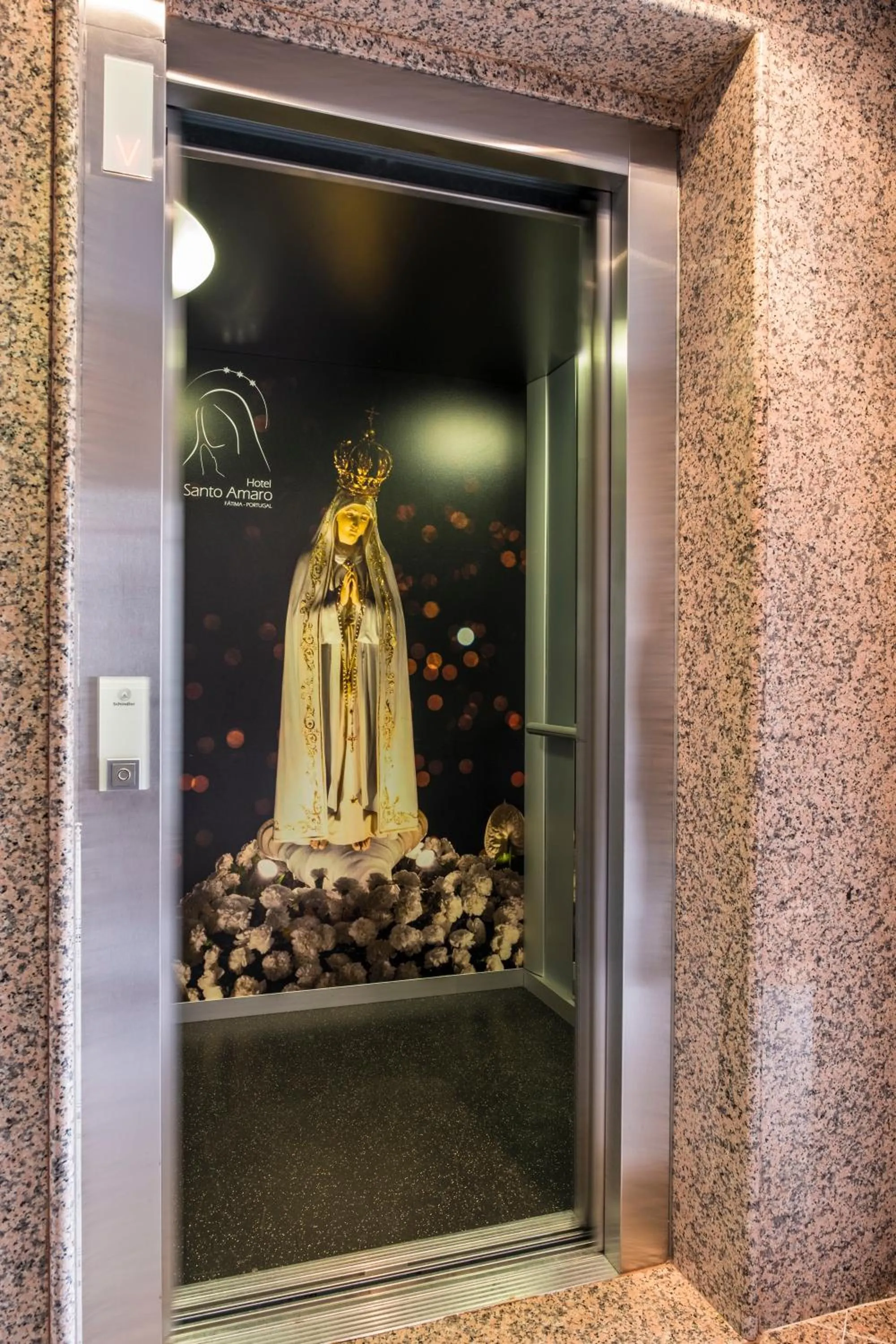 elevator in Hotel Santo Amaro - SA Hotels