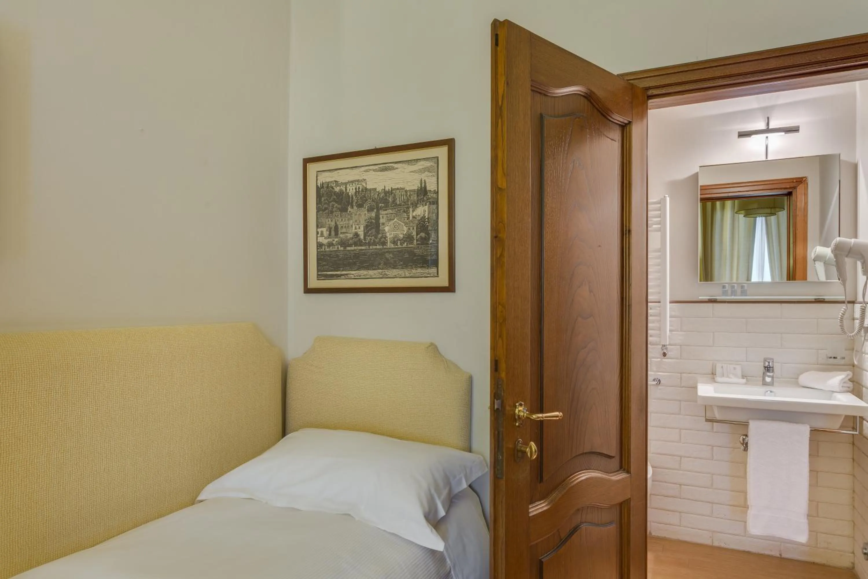 Bed in Locanda Dei Guelfi