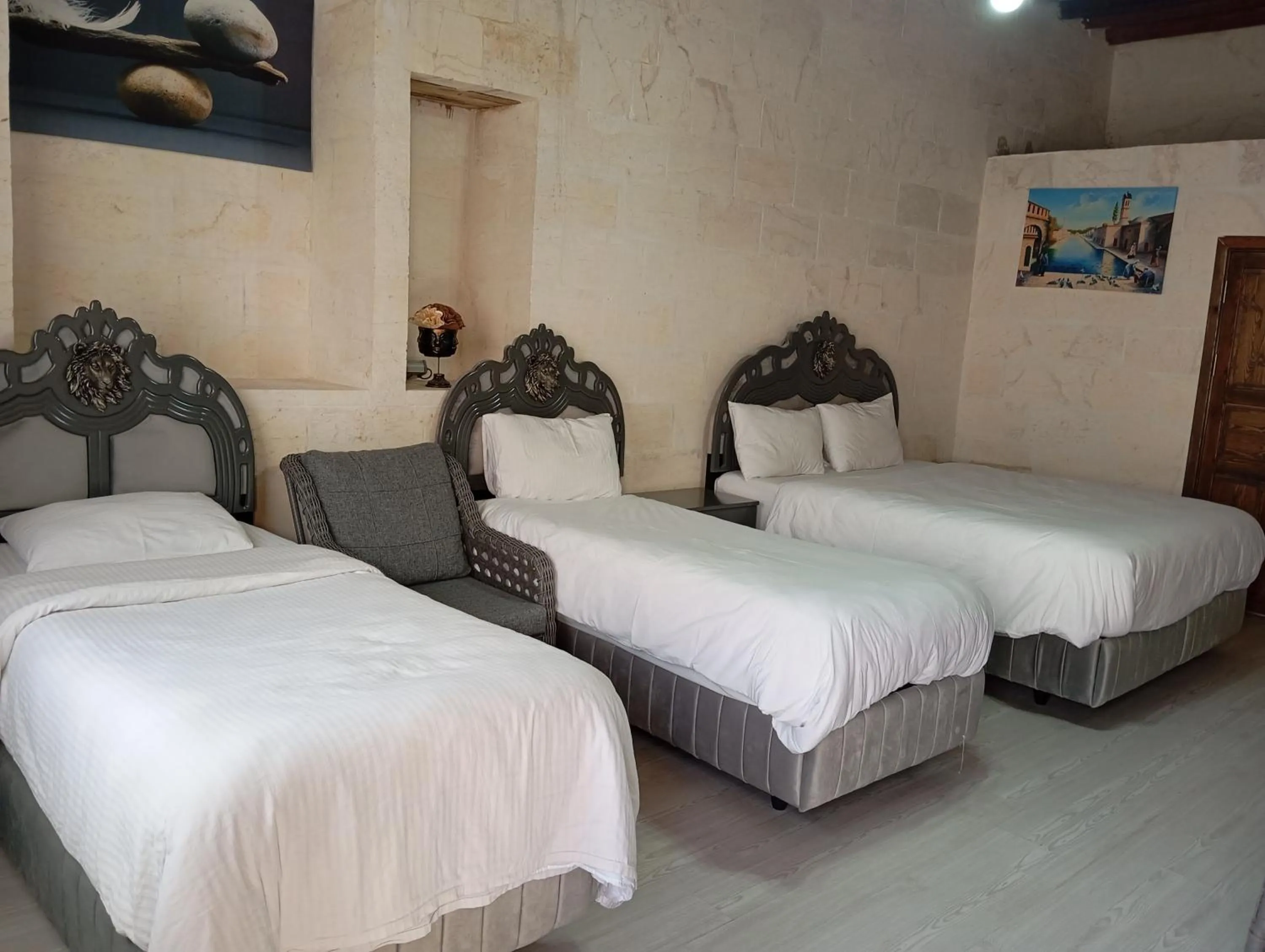 Bed in Aslan Guest House