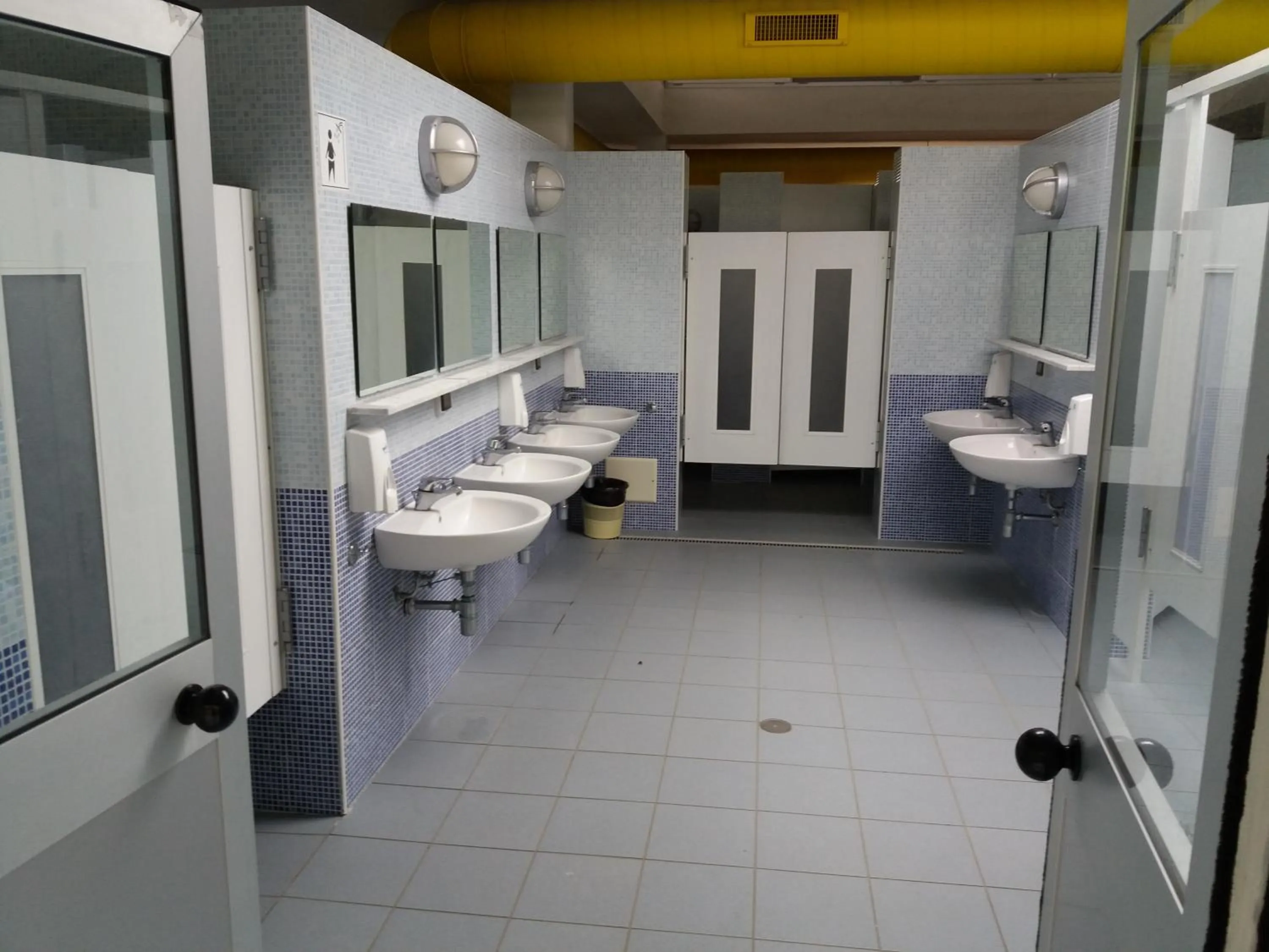 Bathroom in Club del Sole Spina Family Collection