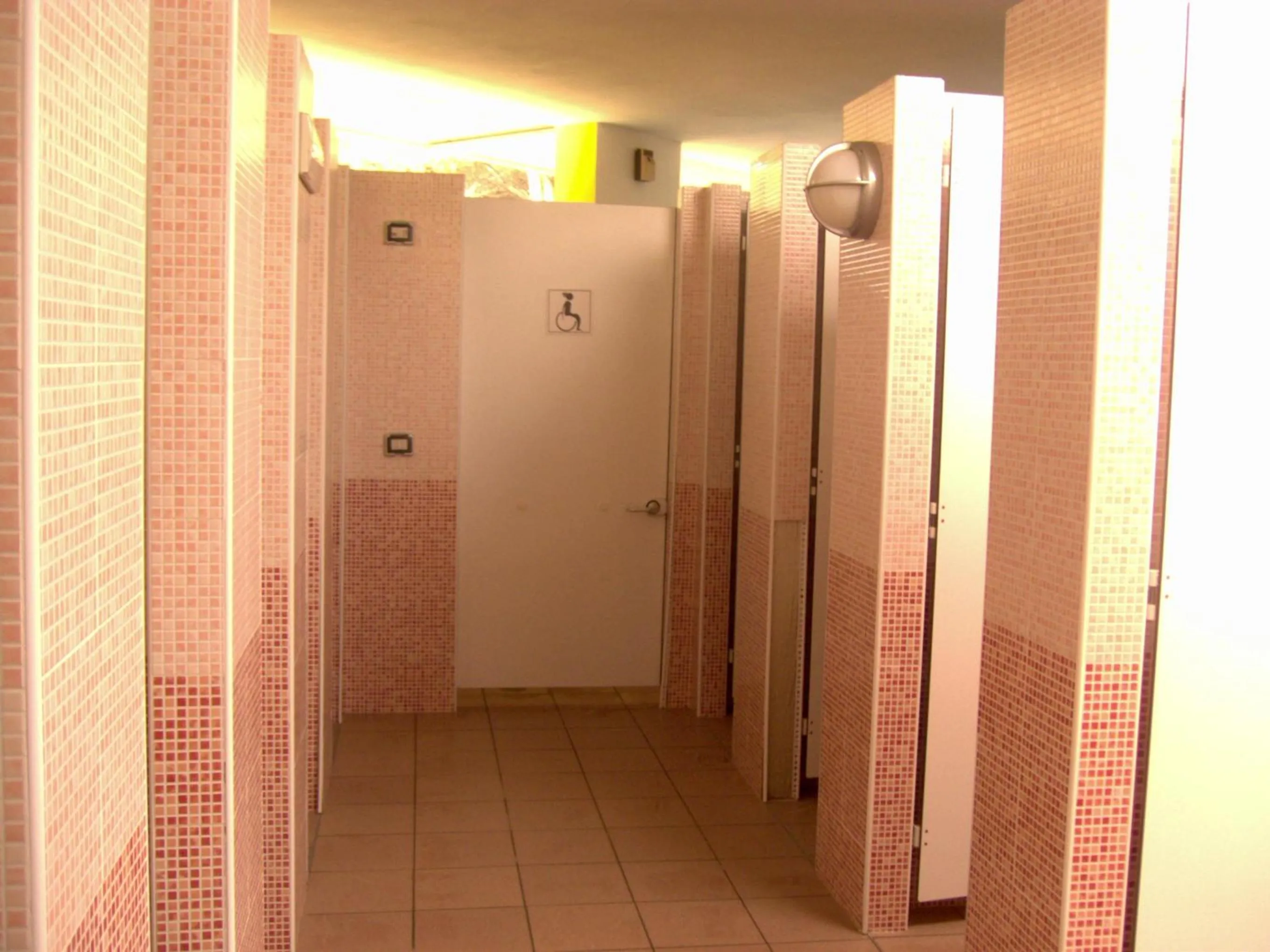 Bathroom in Club del Sole Spina Family Collection