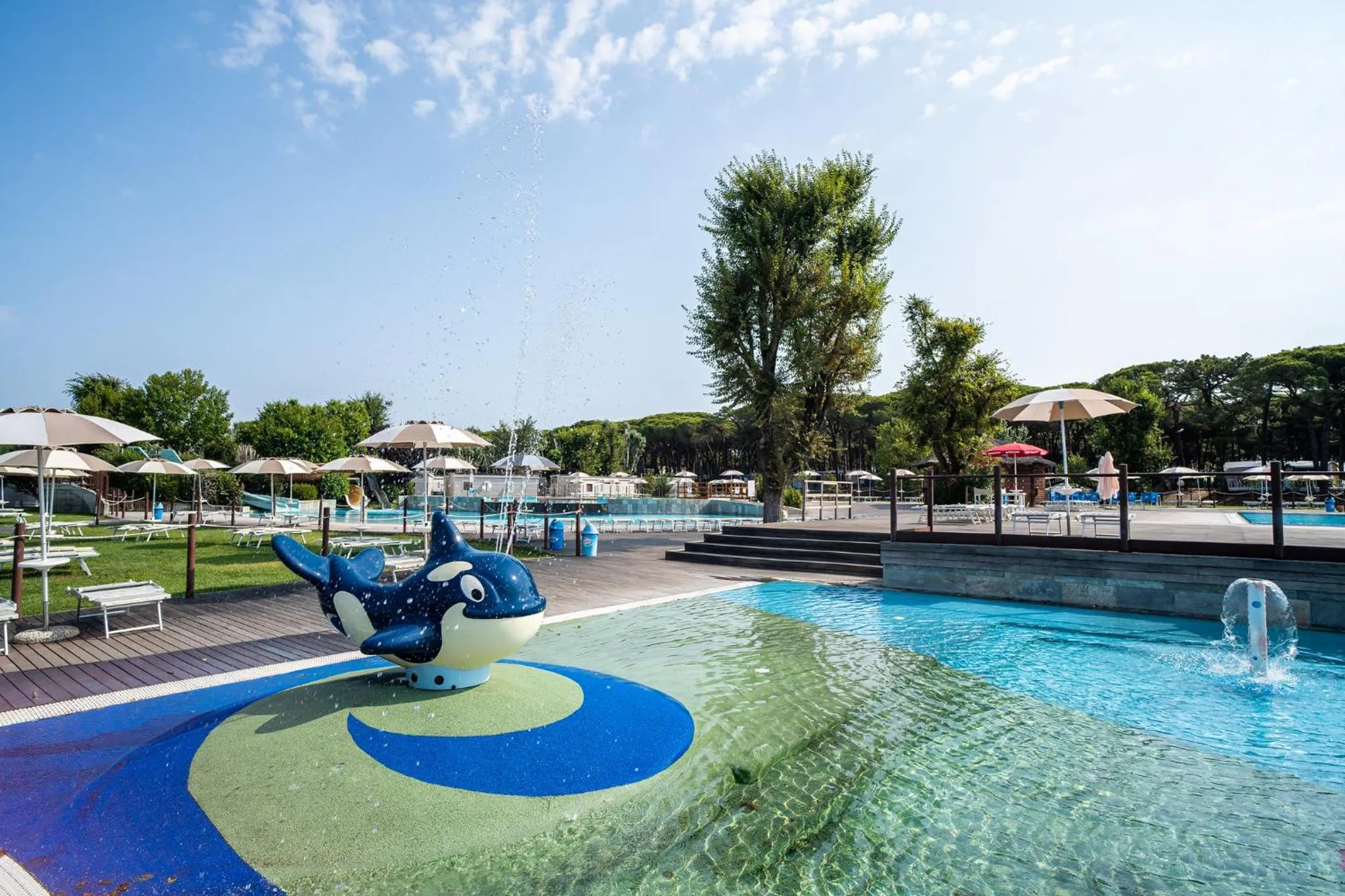 Pool view in Club del Sole Spina Family Collection