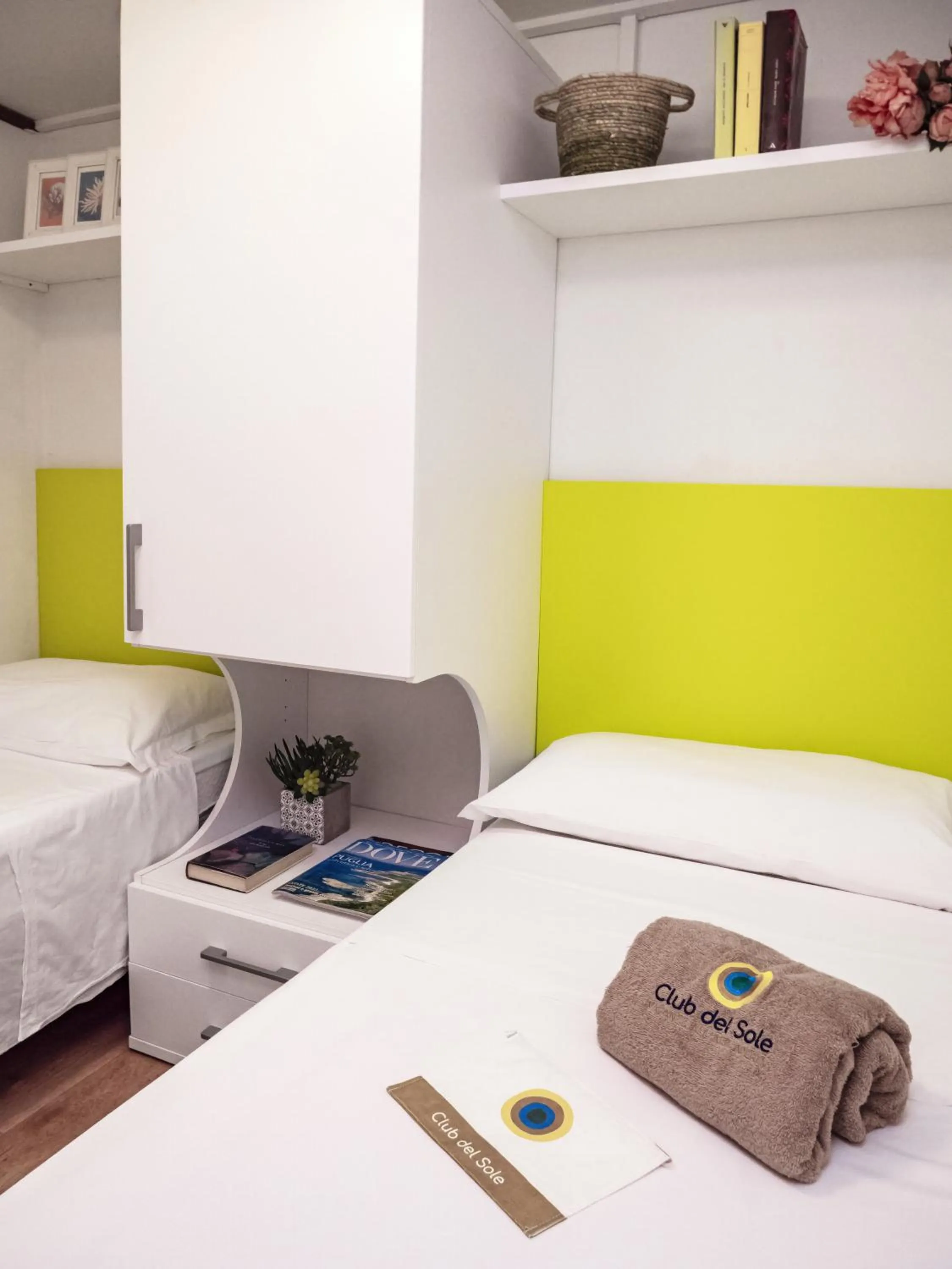 Bedroom, Bed in Club del Sole Spina Family Collection