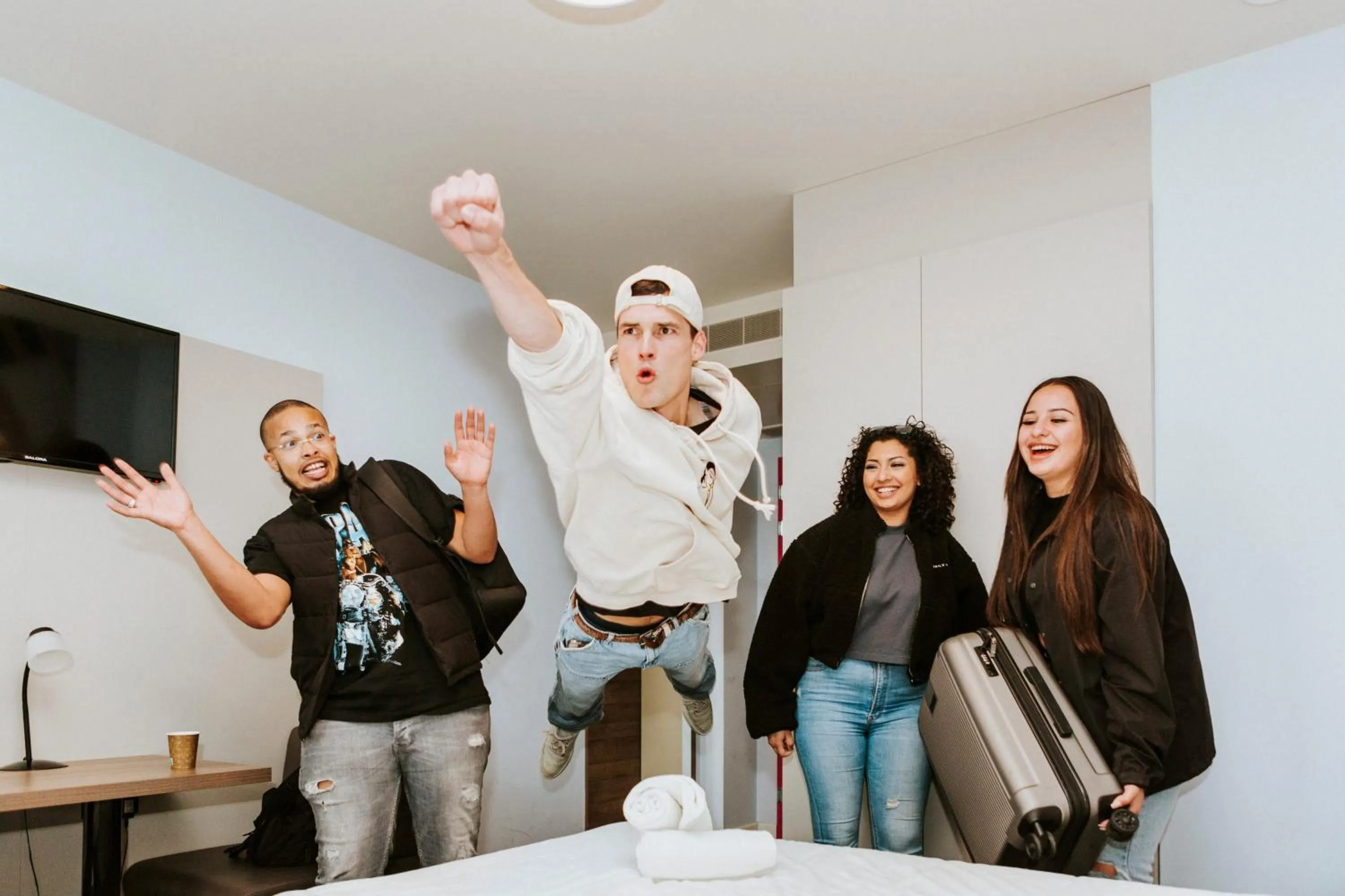 Bed in Rotterdam Teleport Hotel
