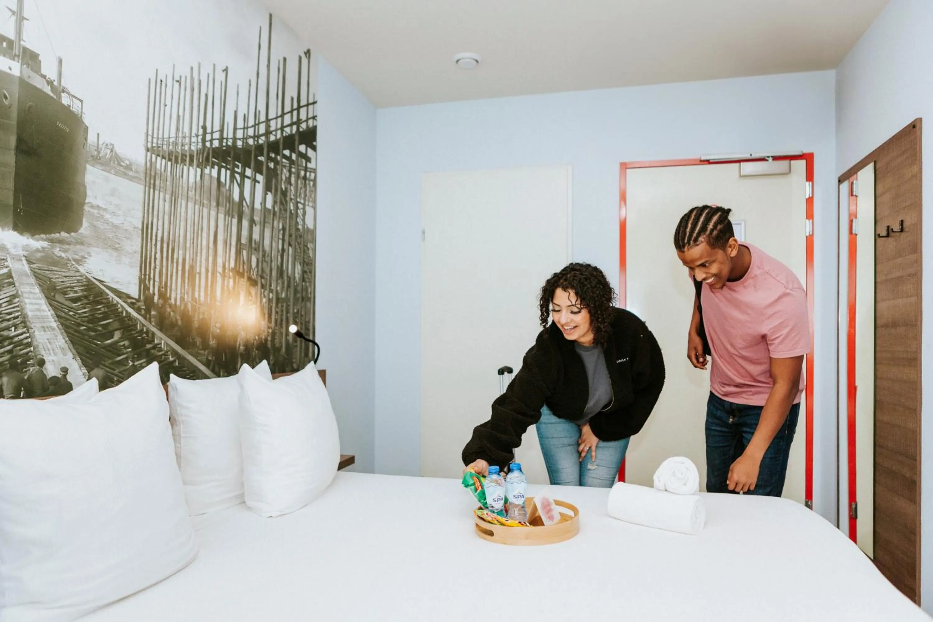 Bed in Rotterdam Teleport Hotel