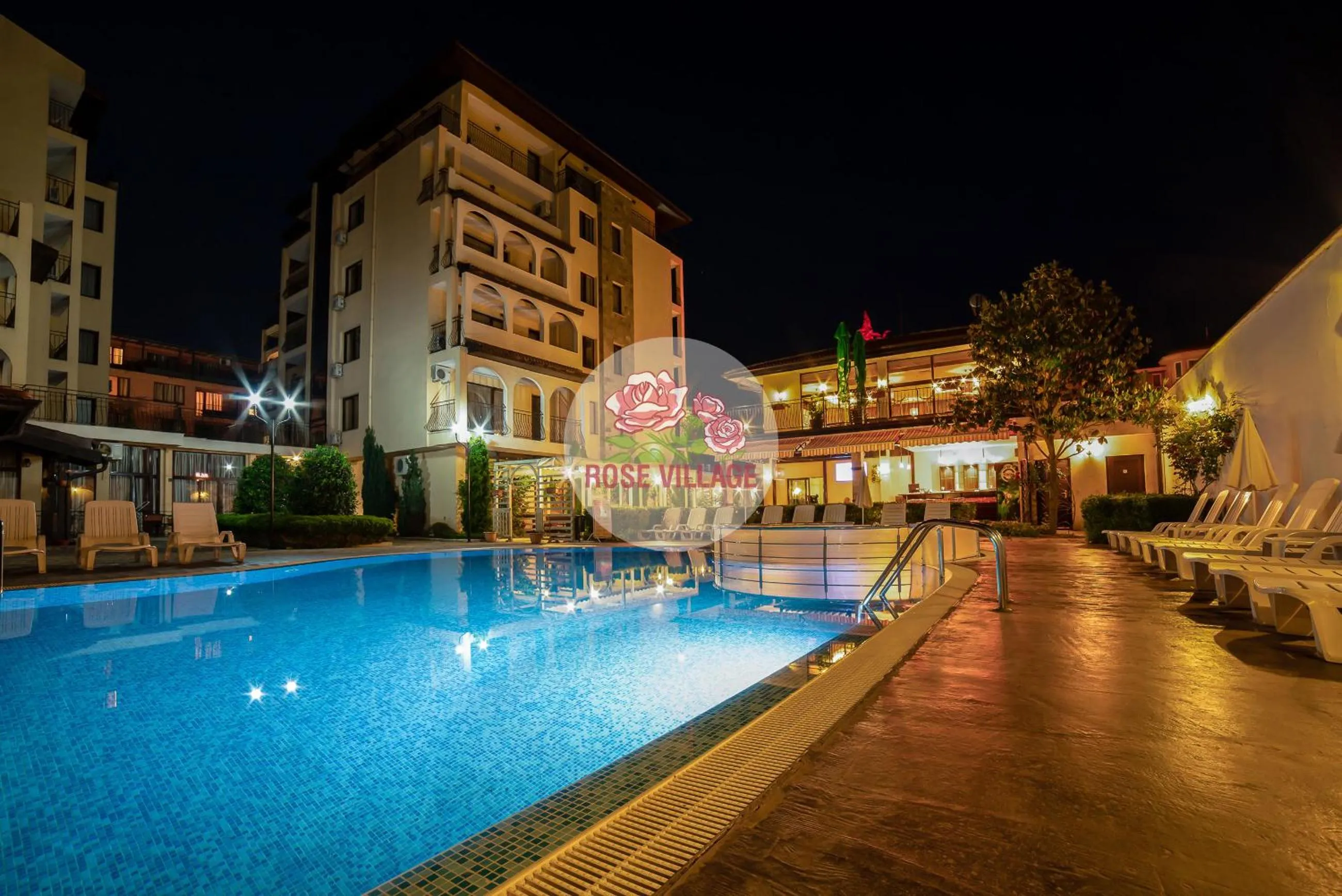 Property building in Apartment Tourist Complex Rose Village