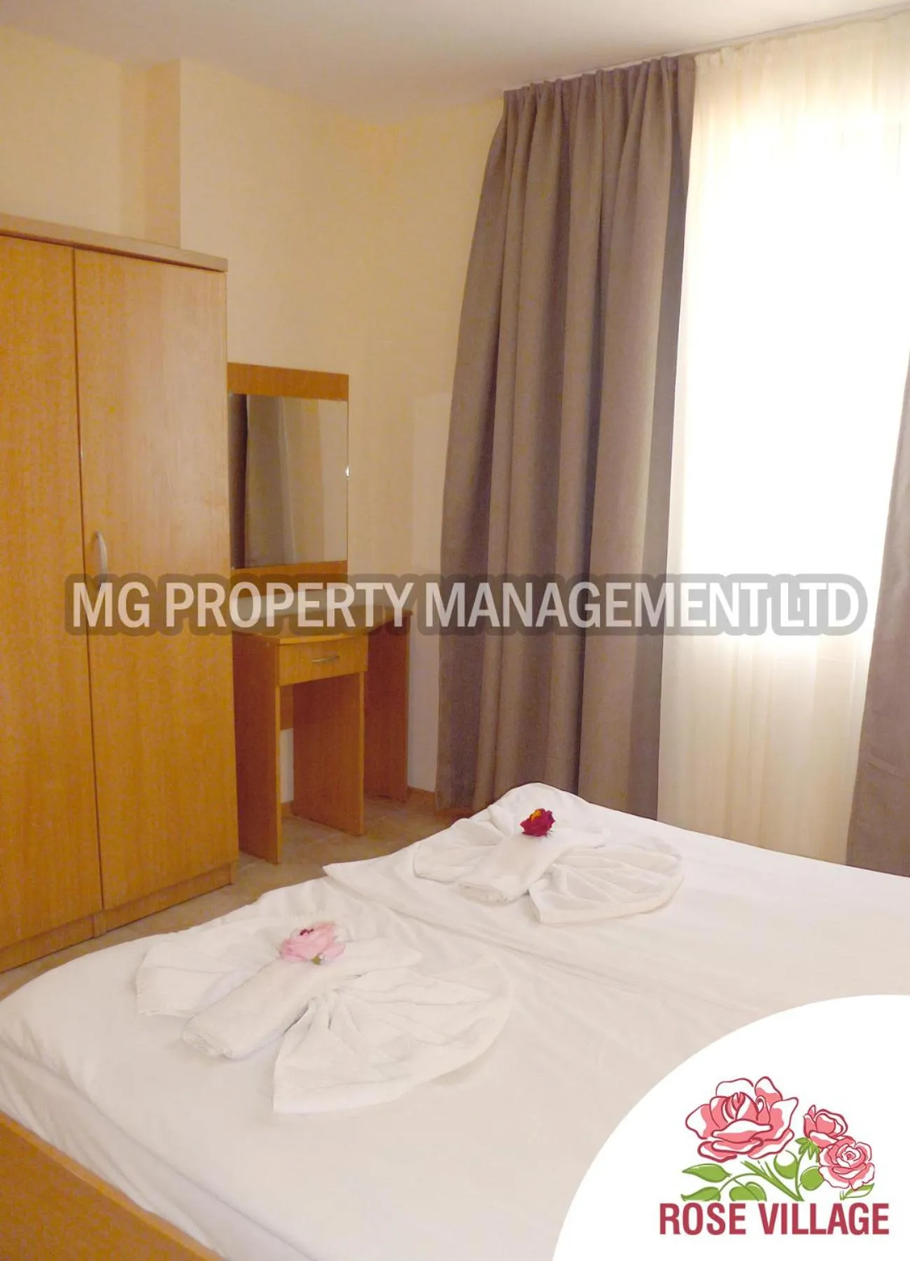 Bed in Apartment Tourist Complex Rose Village