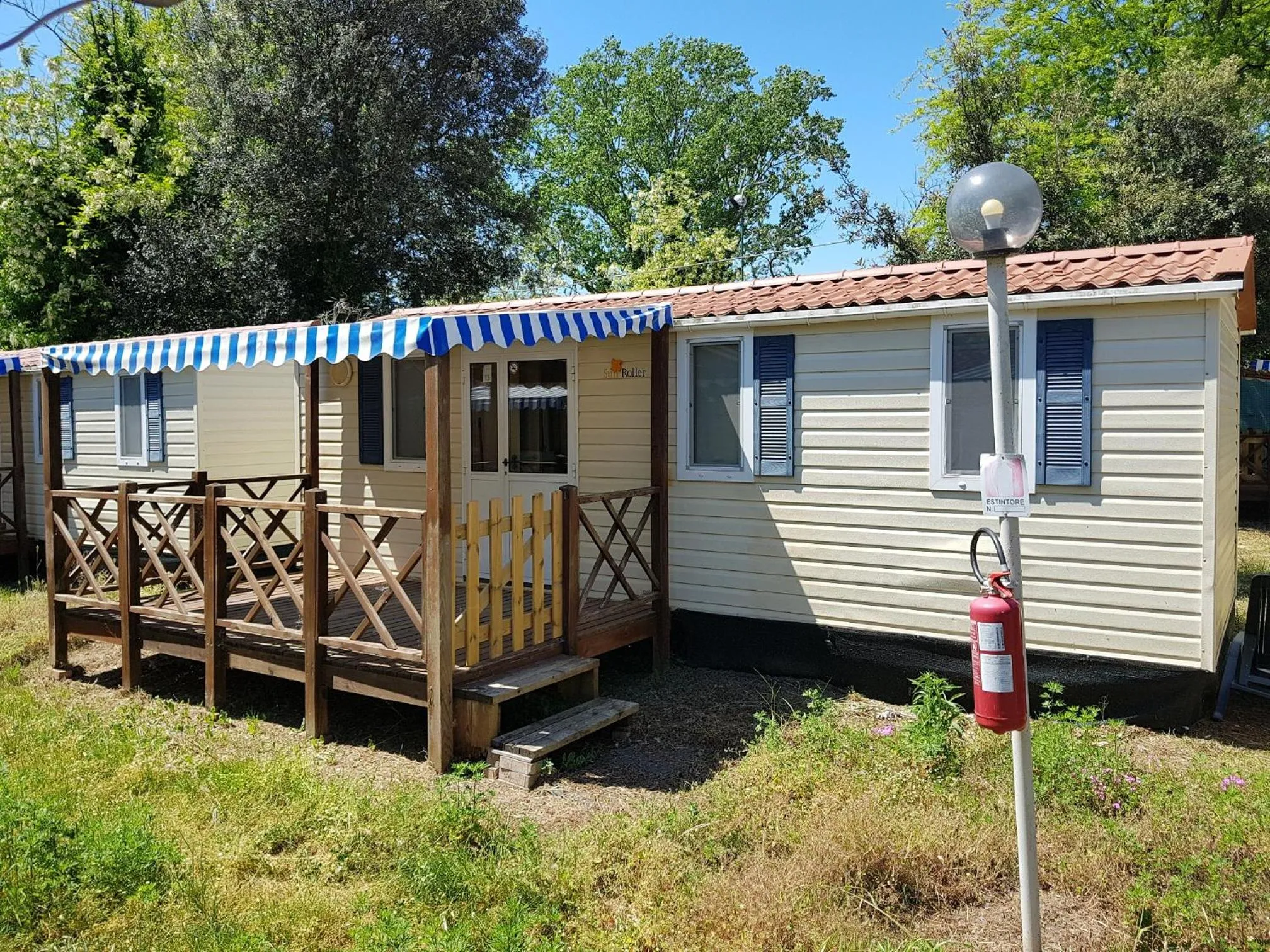 Property building in Club del Sole Vigna sul Mar Family Collection