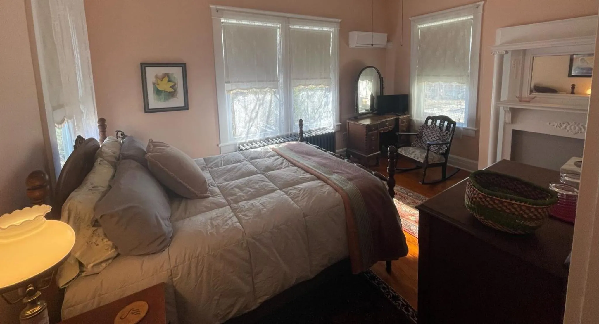 Bed in The Grey Swan Inn LLC