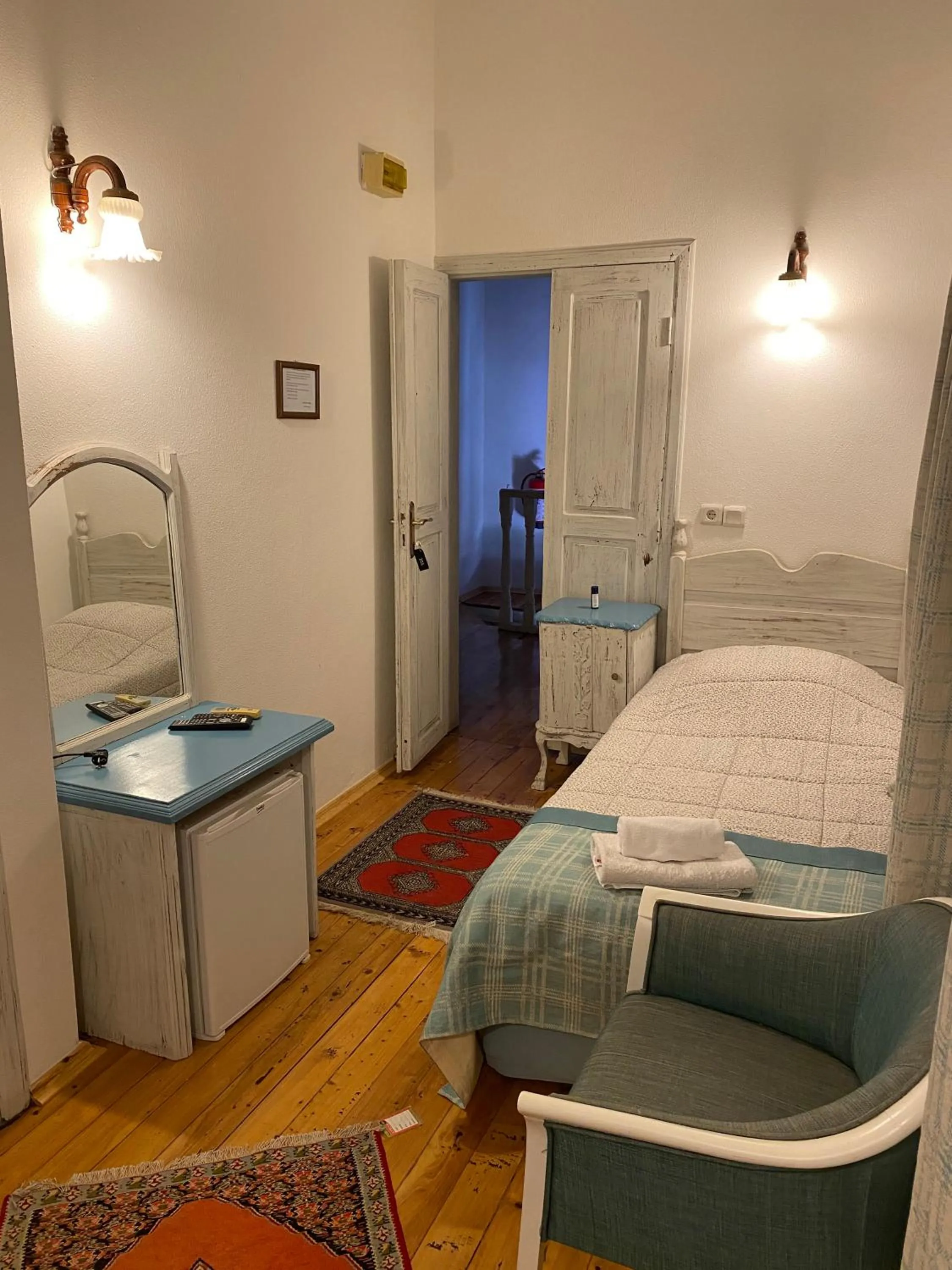 Photo of the whole room, Bed in Atelya Art Hotel