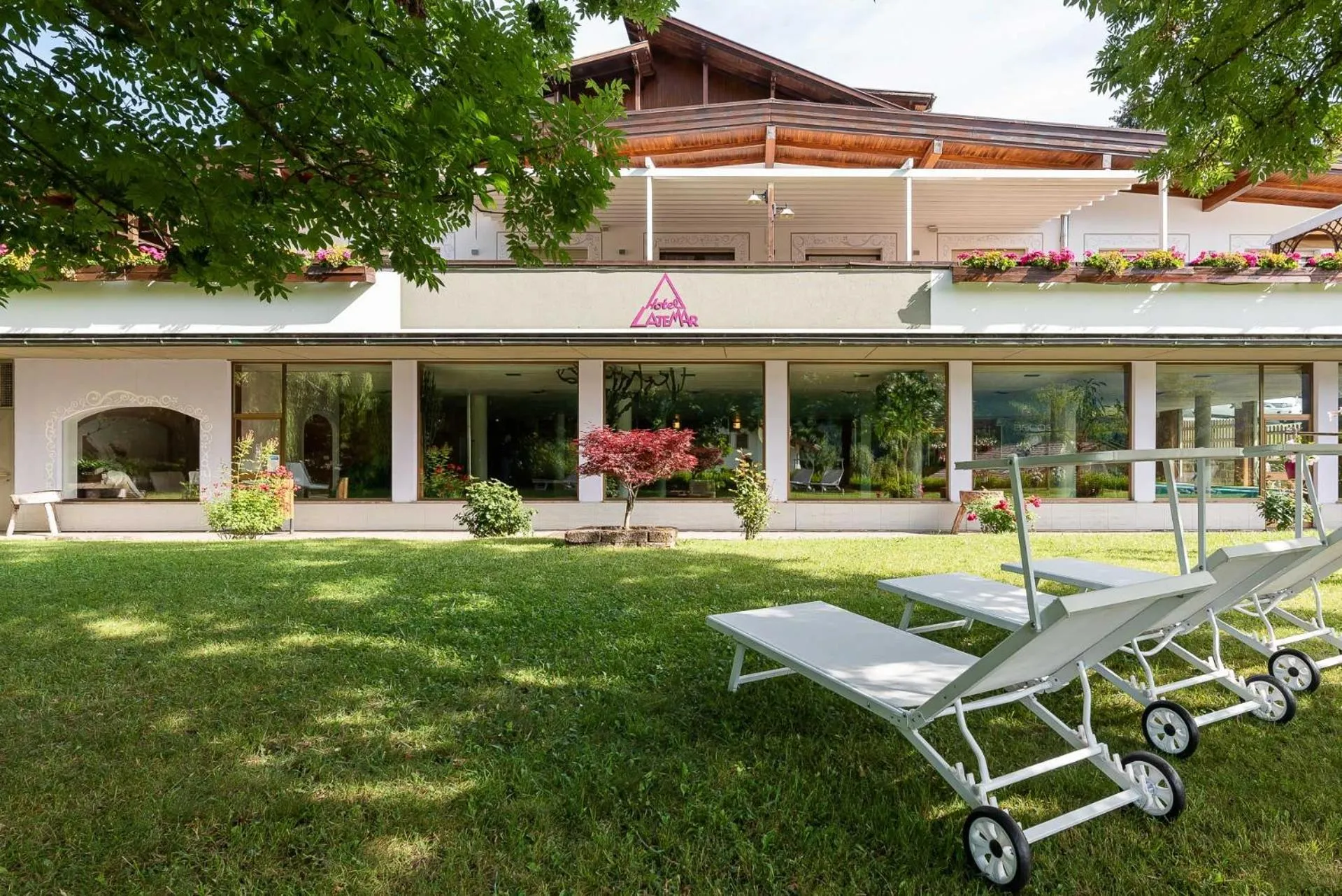 Garden in Hotel Latemar