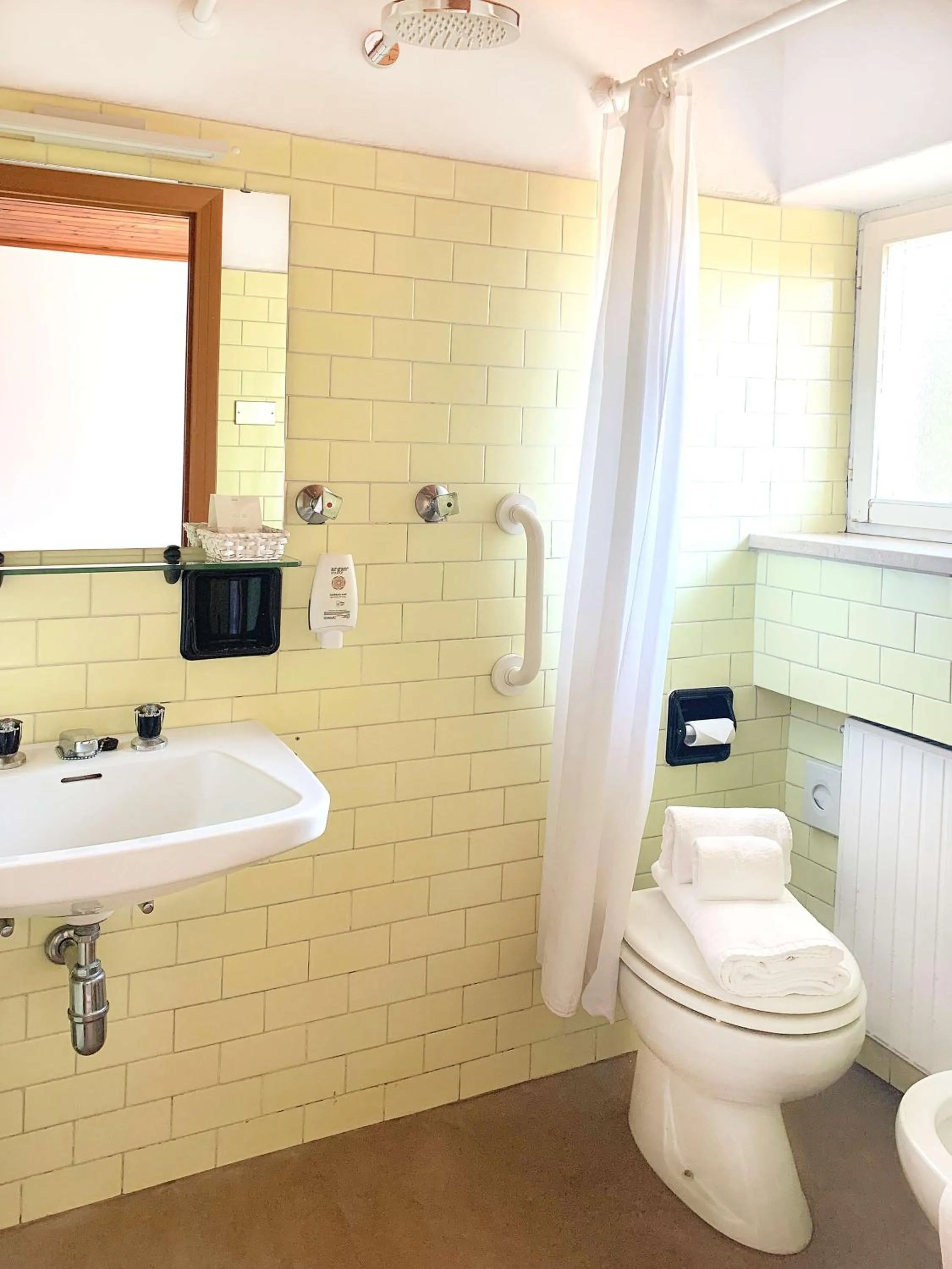 Bathroom in Hotel Latemar