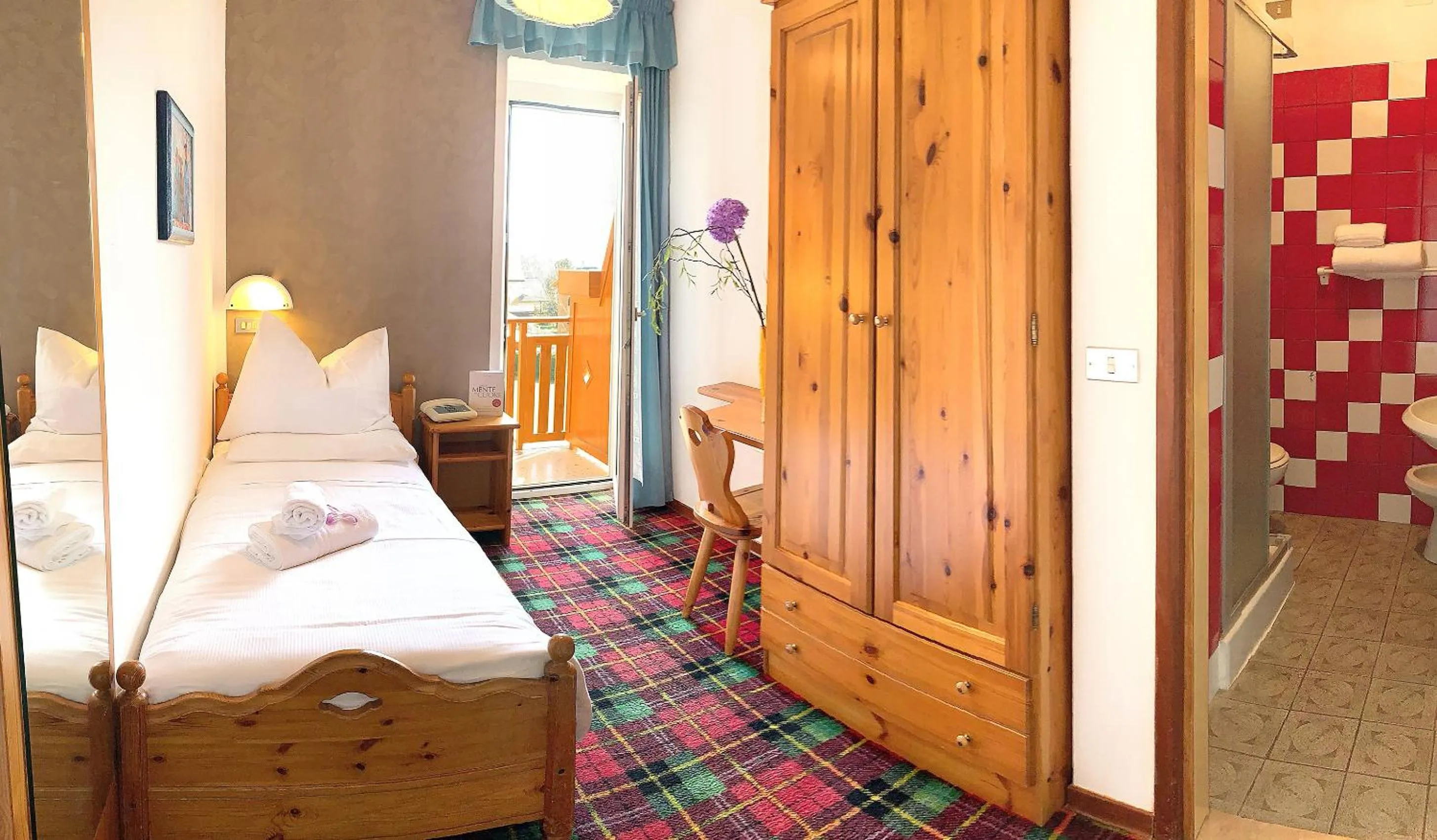 Balcony/Terrace, Bed in Hotel Latemar