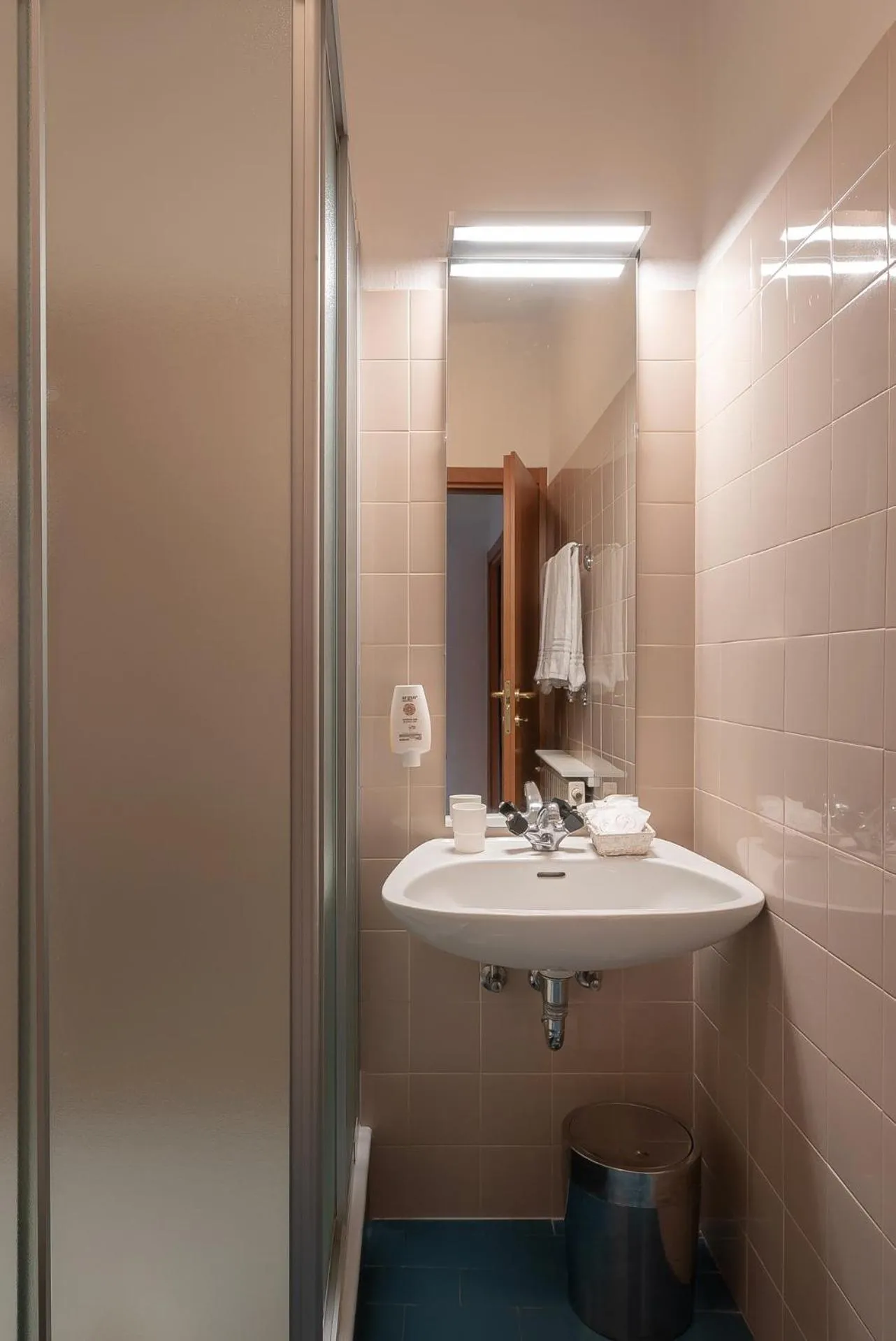 Shower in Hotel Latemar