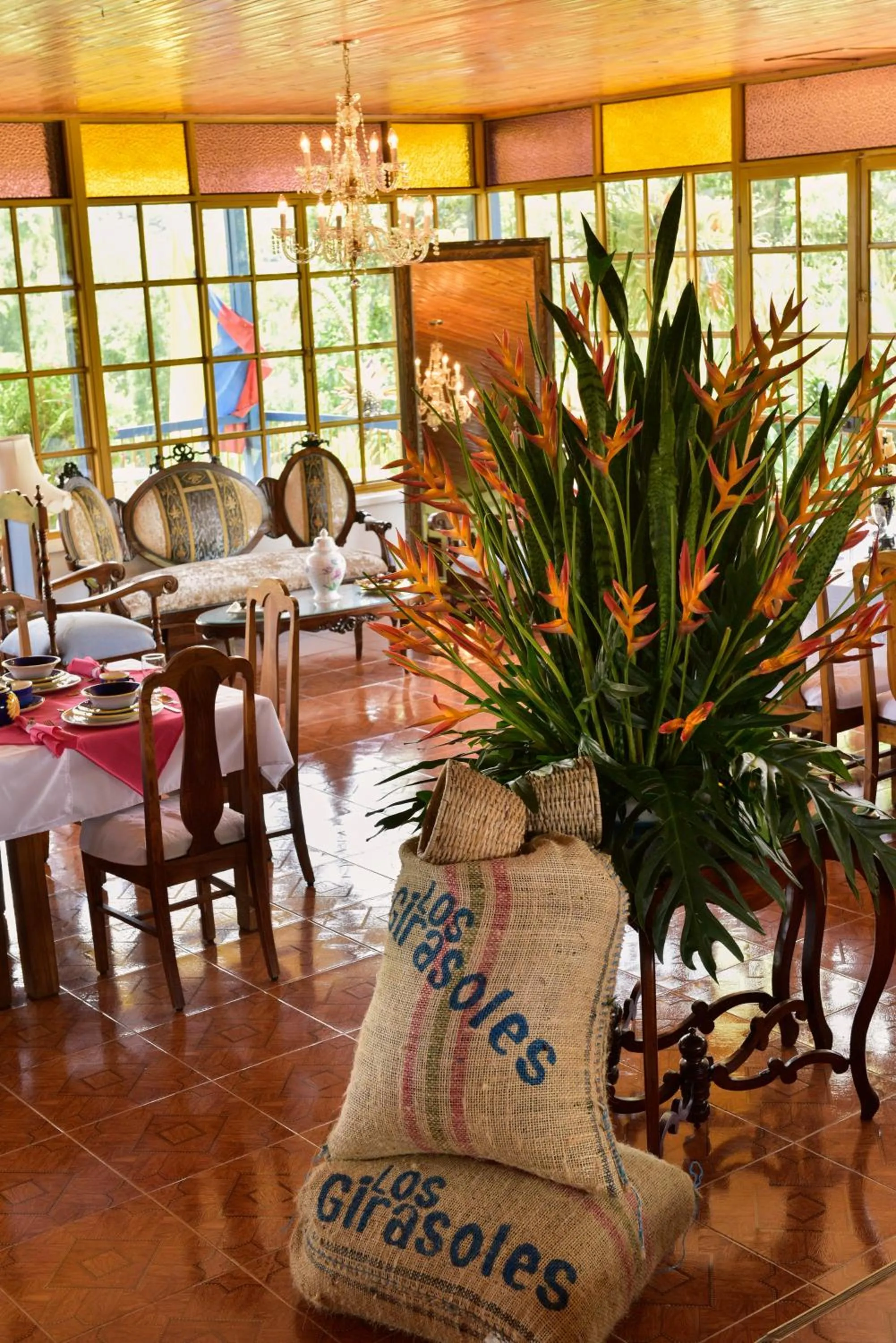 Restaurant/places to eat in Finca Hotel Los Girasoles