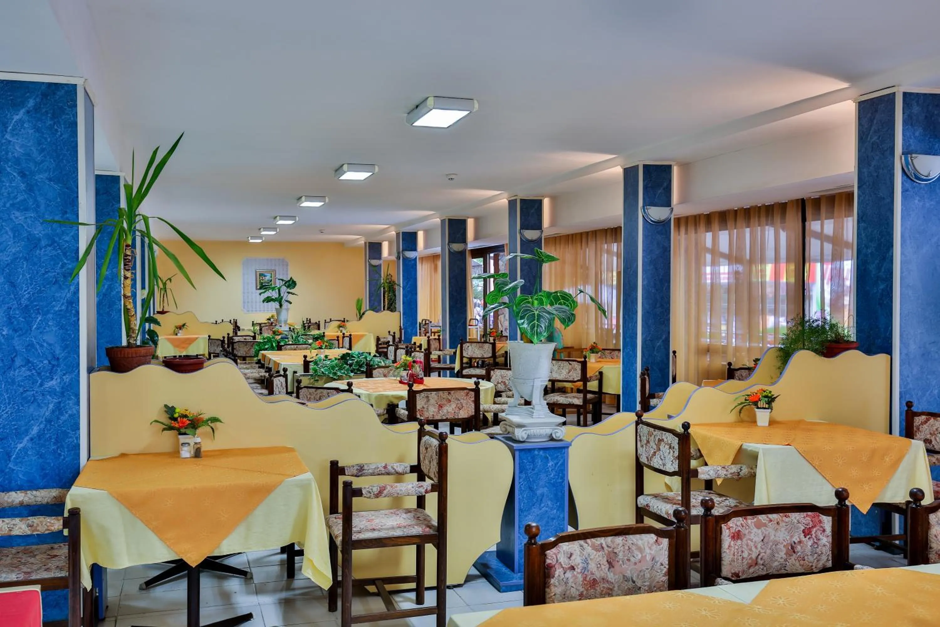 Restaurant/places to eat in Kamchia Park Hotel - All Inclusive & Free Parking