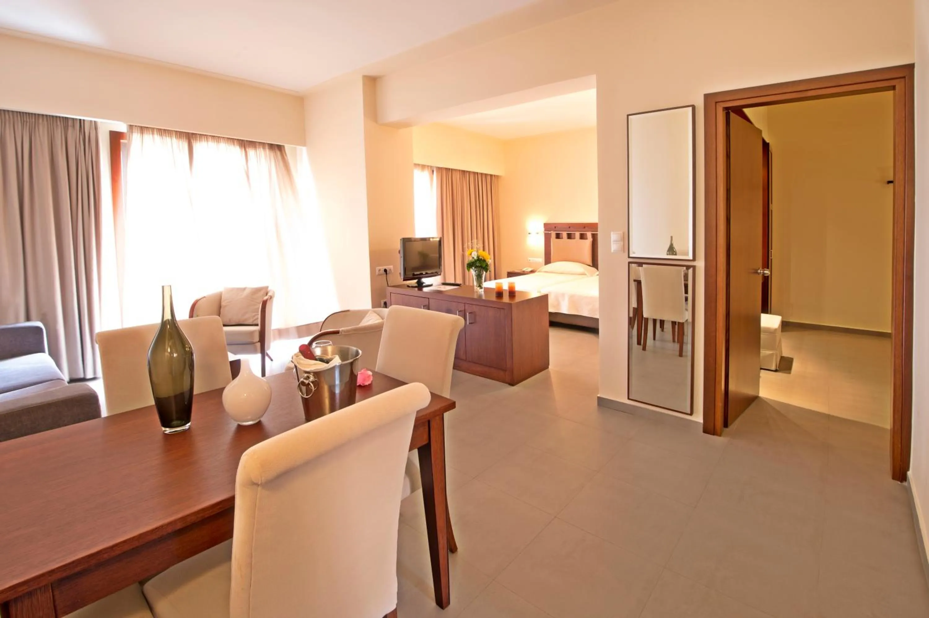 Photo of the whole room, Bed in Kymi Palace