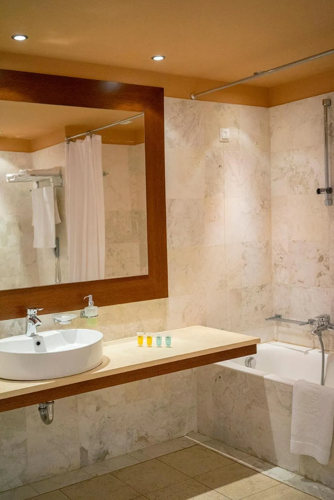 Bathroom in Kymi Palace