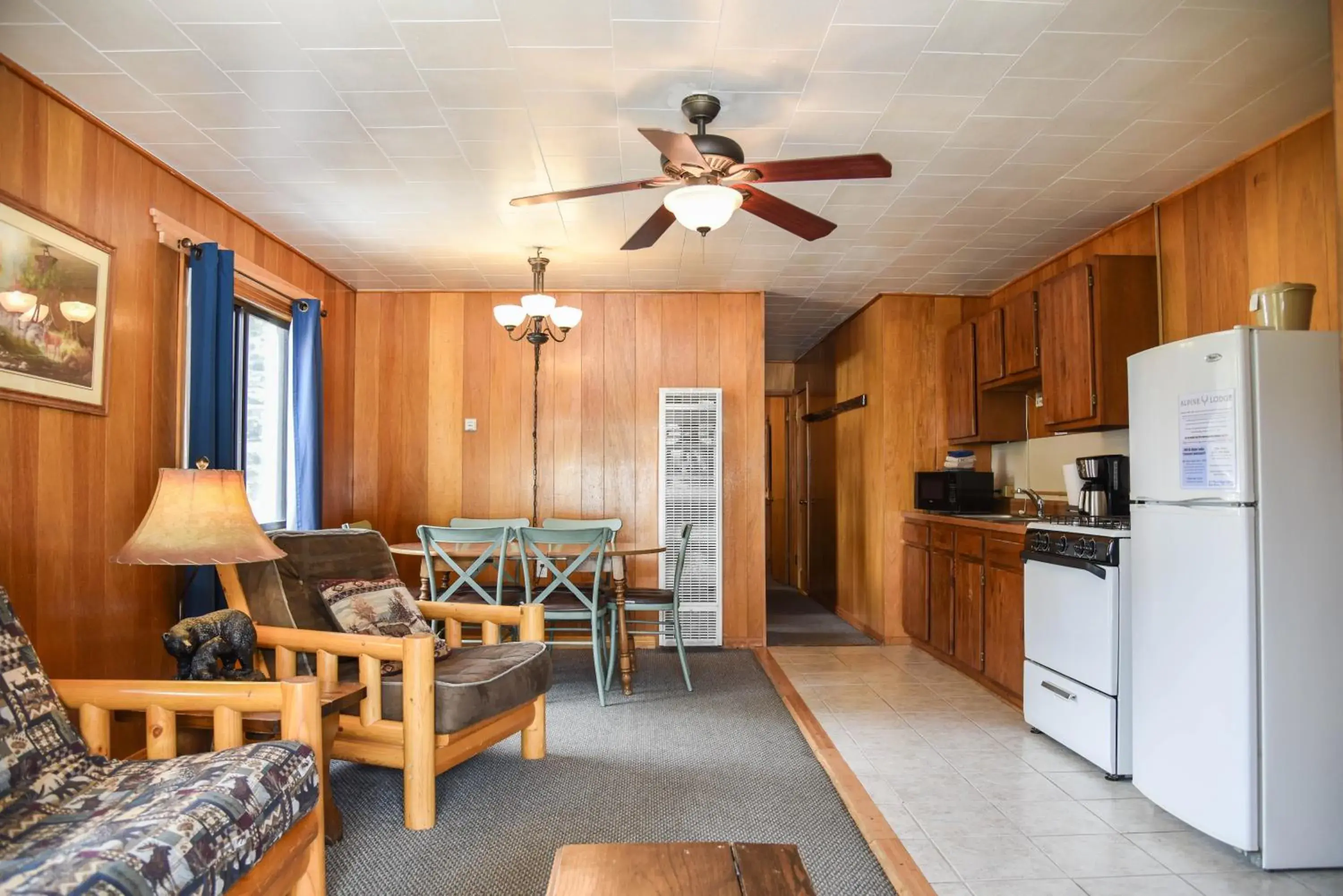 Two-Bedroom Suite in Alpine Lodge Red River Two-Bedroom Suite in Alpine Lodge Red River